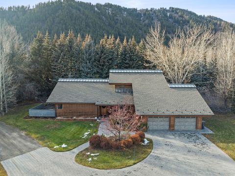 Photo of 102 River Ranch Rd, Ketchum, ID 83340 (MLS # 26-334042)
