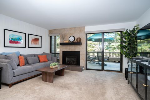 Photo of 2265 Bonne Vie Condo Dr, Sun Valley, ID 83353 (MLS # 26-334231)