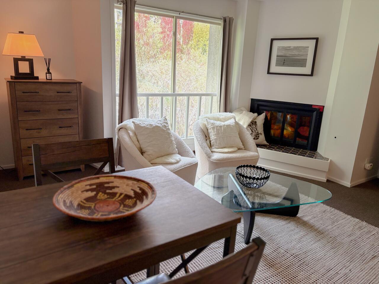 Spacious Livning room