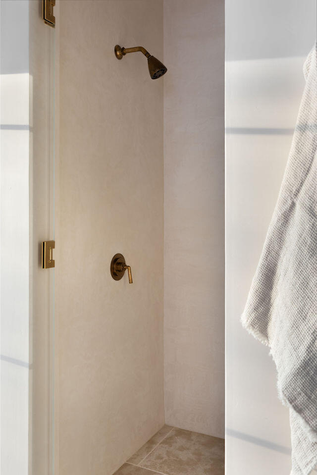 Jr Primary 2 Bathroom