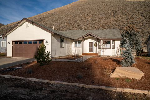 Photo of 3050 Berrycreek Dr, Hailey, ID 83333 (MLS # 26-334013)