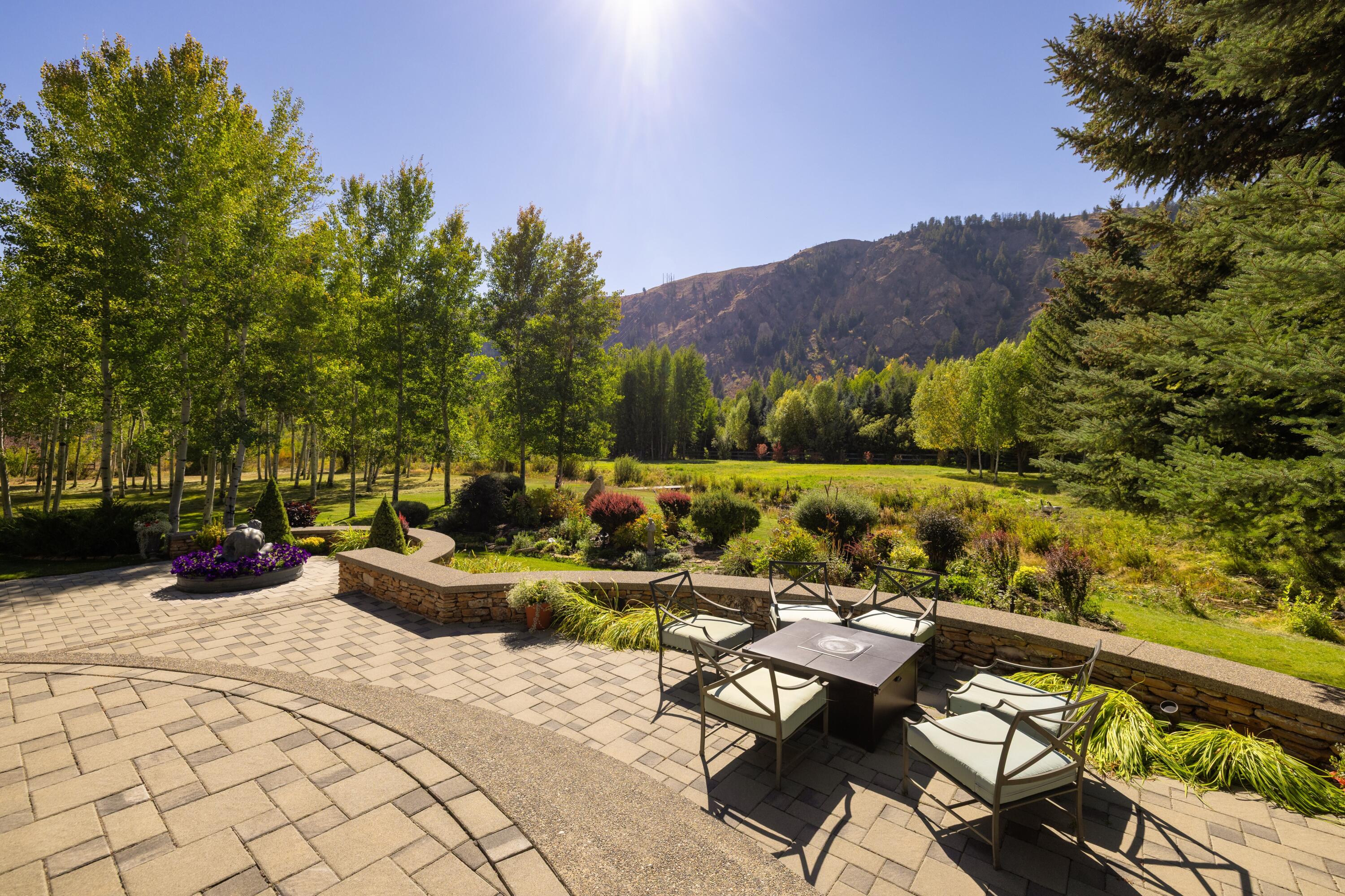 Blaine County, Idaho 83333, United States, 7 Bedrooms Bedrooms, ,7 BathroomsBathrooms,Residential,Active,153885