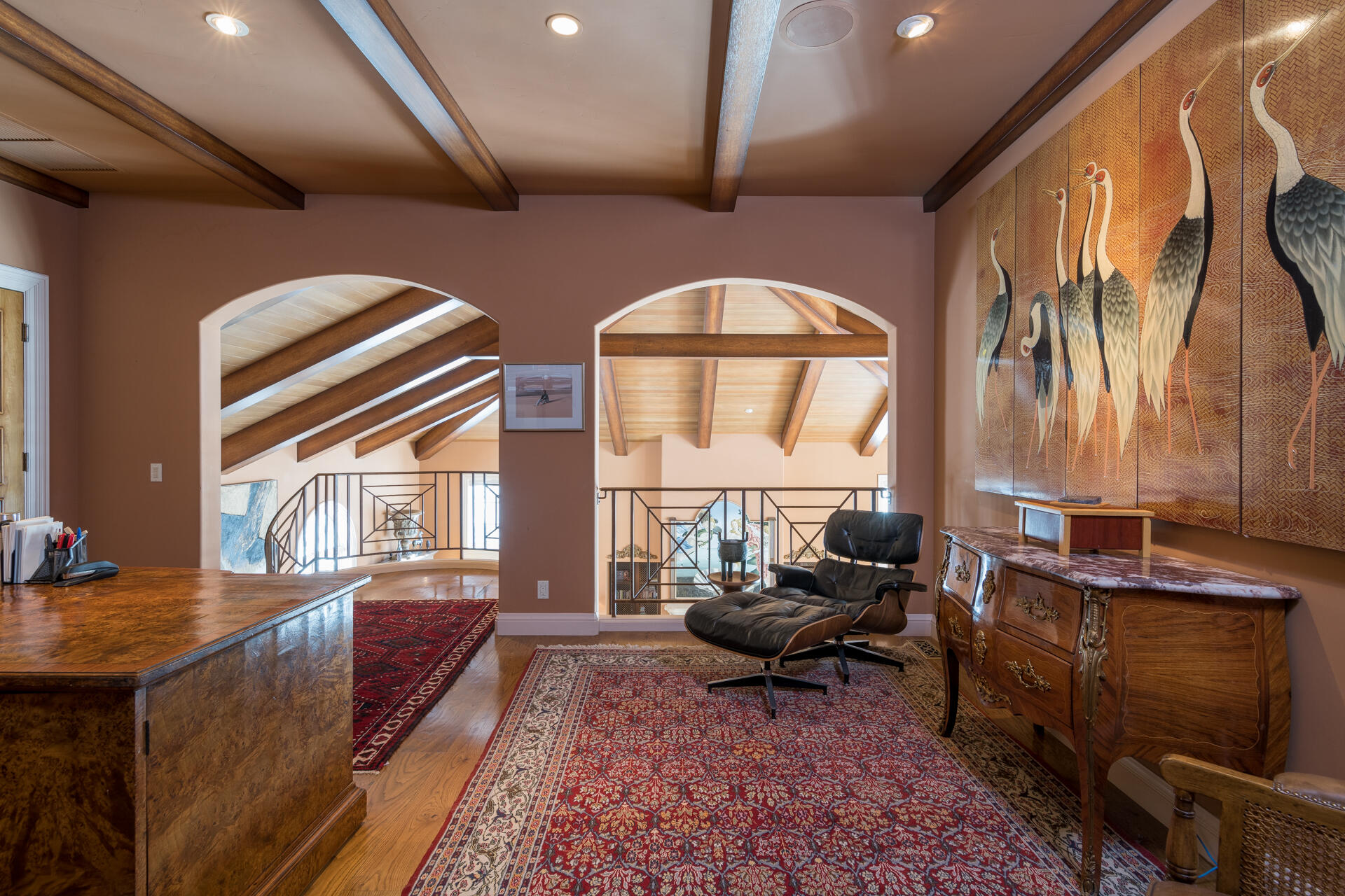 Primary suite office