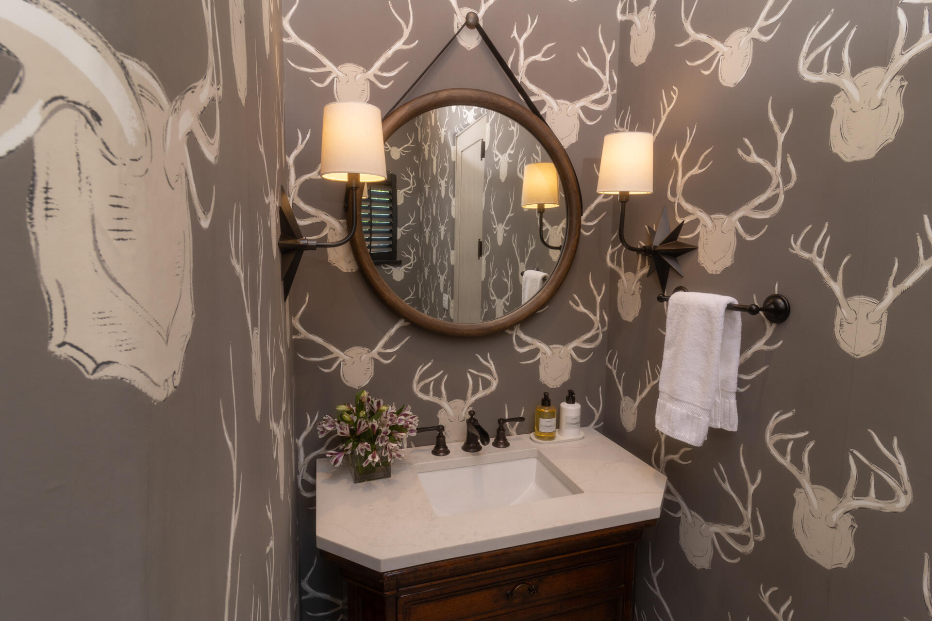 Blaine County, Idaho 83333, United States, 4 Bedrooms Bedrooms, ,5 BathroomsBathrooms,Residential,Active,20993