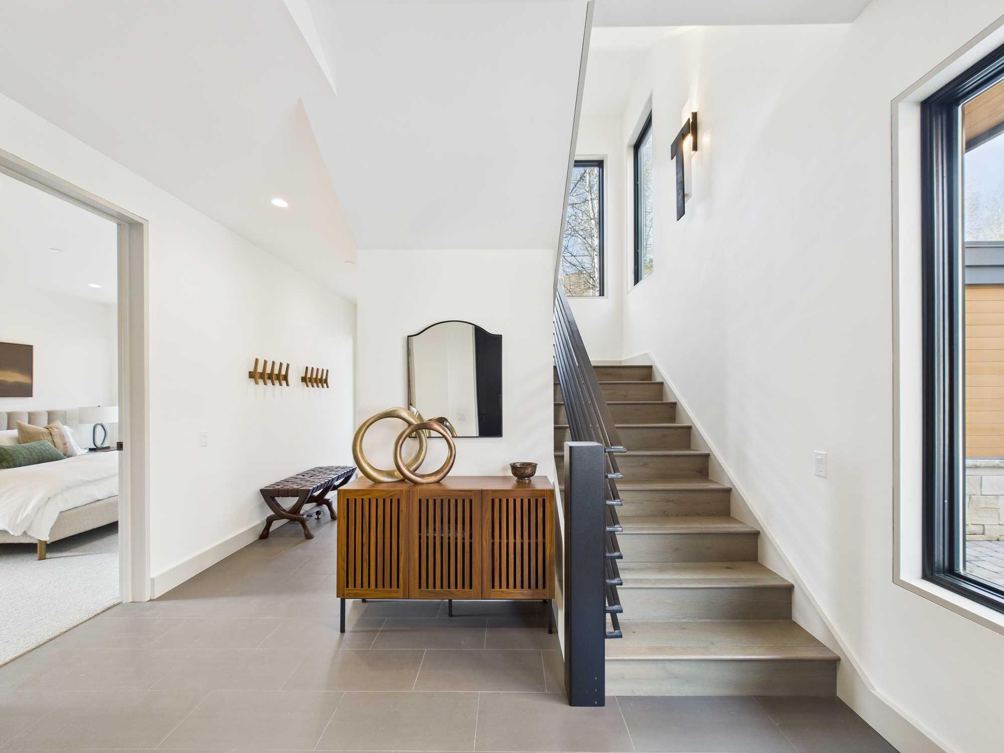 Ground Floor Entry w/ Elevator Access