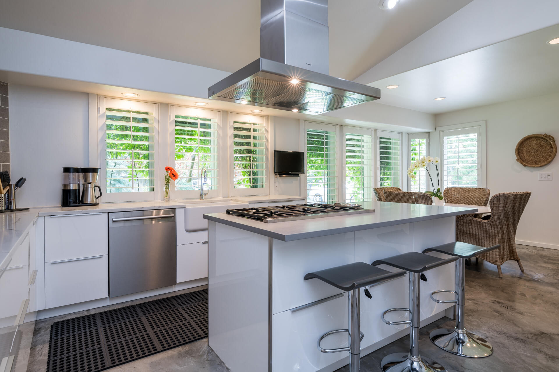 Blaine County, Idaho 83333, United States, 3 Bedrooms Bedrooms, ,2 BathroomsBathrooms,Residential,Active,163784