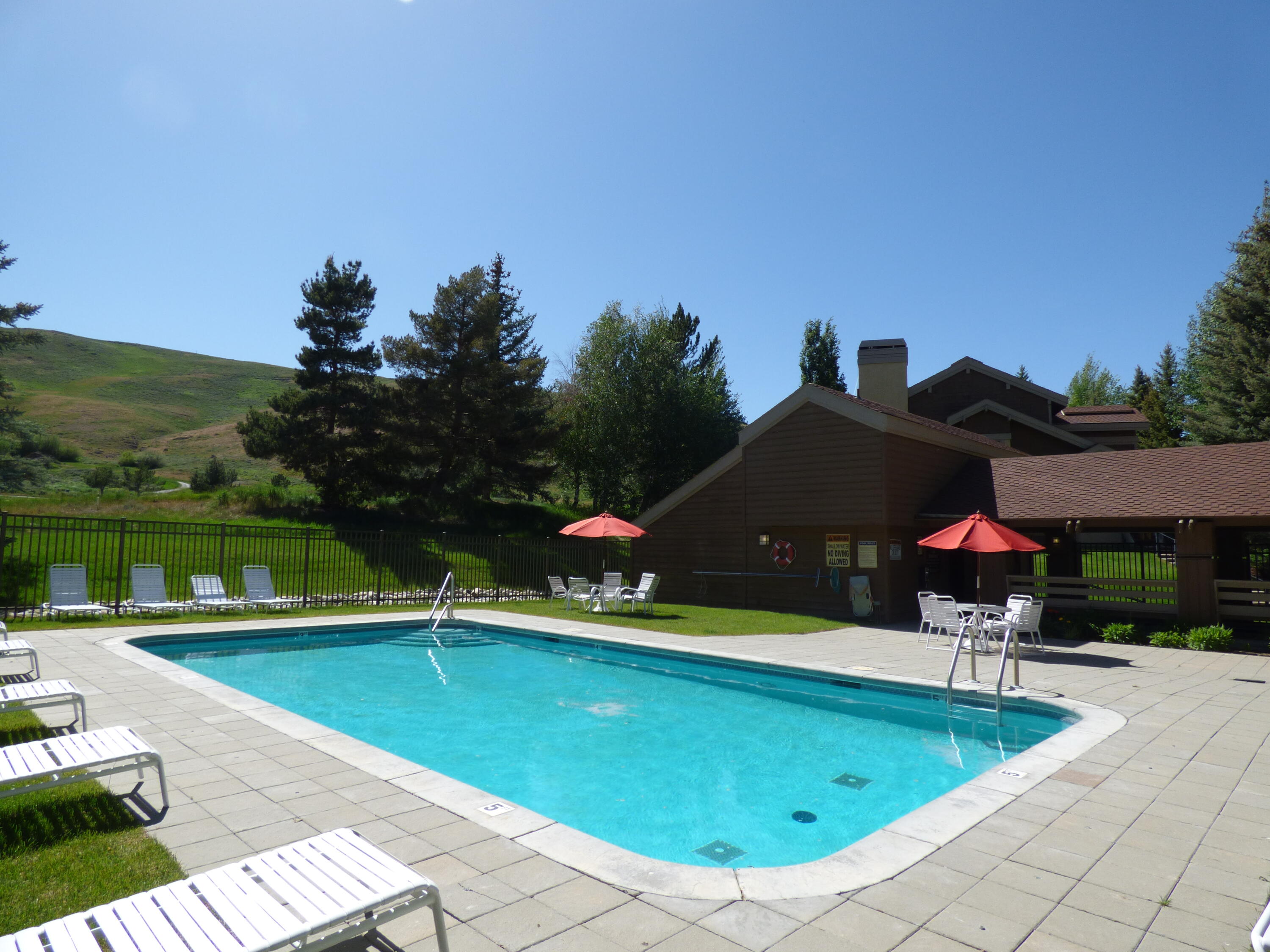 Sunburst Pool