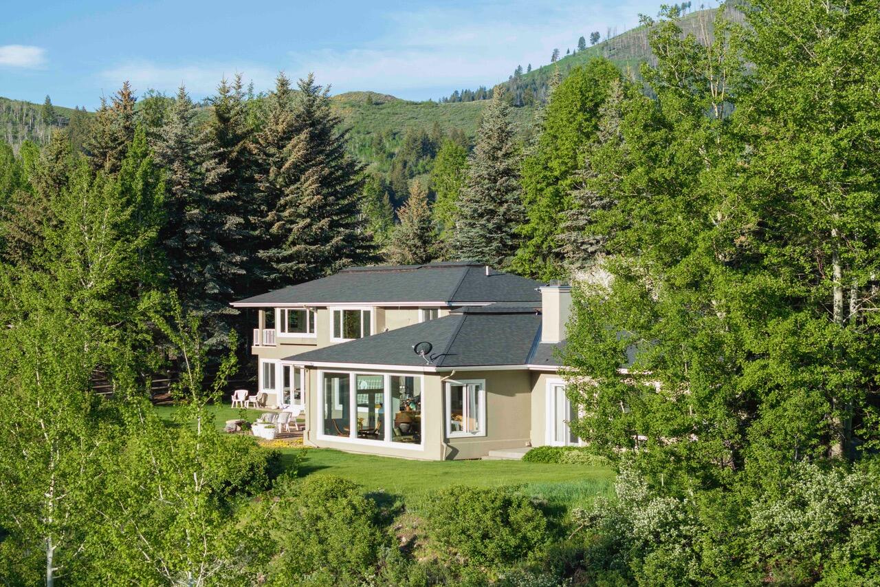 430 Thistle Lane - Summer Aerials 2025 -