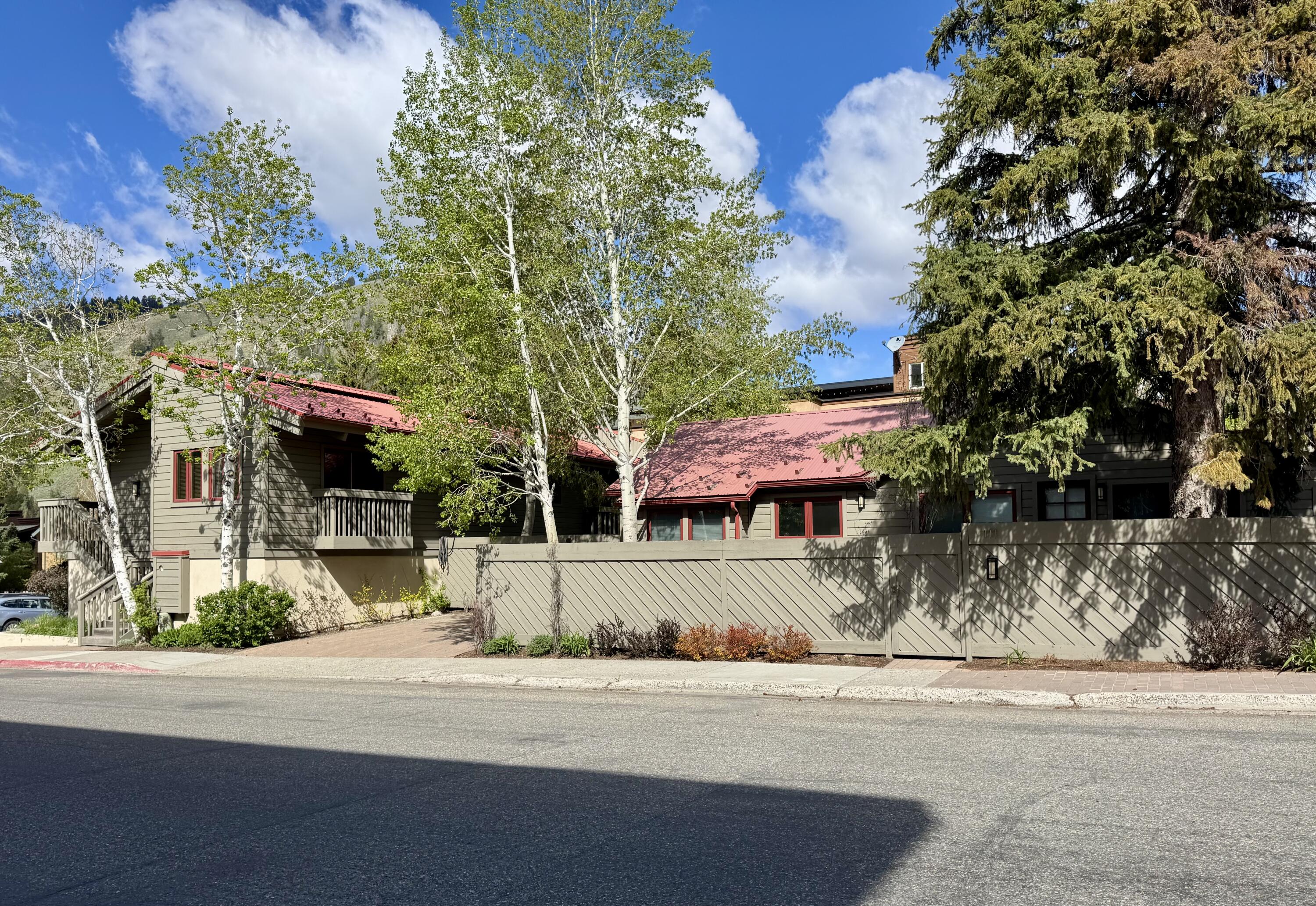 111 E 6th Ave, Ketchum, Idaho image 1