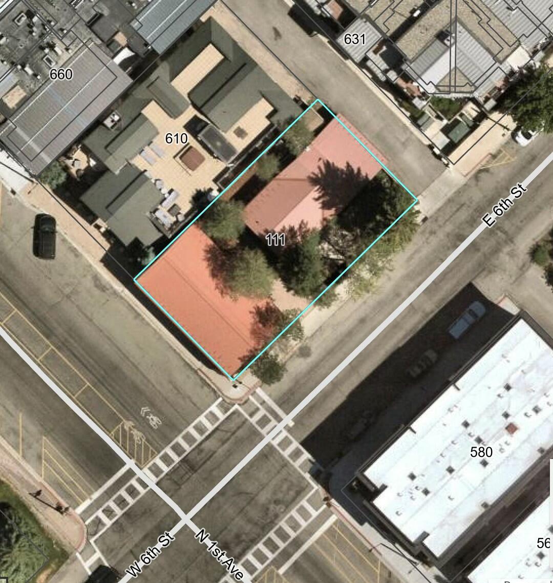 Site with 2 structures