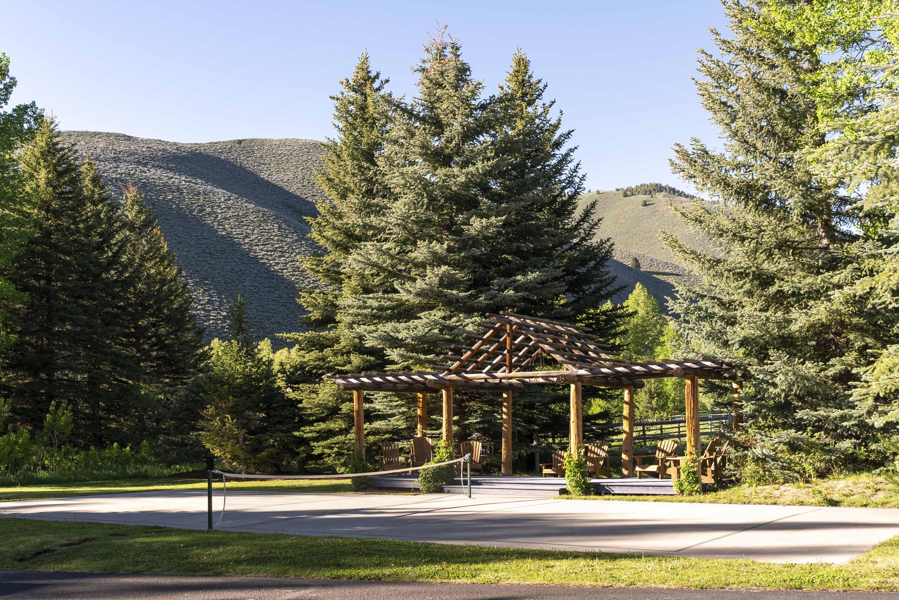 Blaine County, Idaho 83340, United States, 7 Bedrooms Bedrooms, ,8 BathroomsBathrooms,Residential,Pending,54039