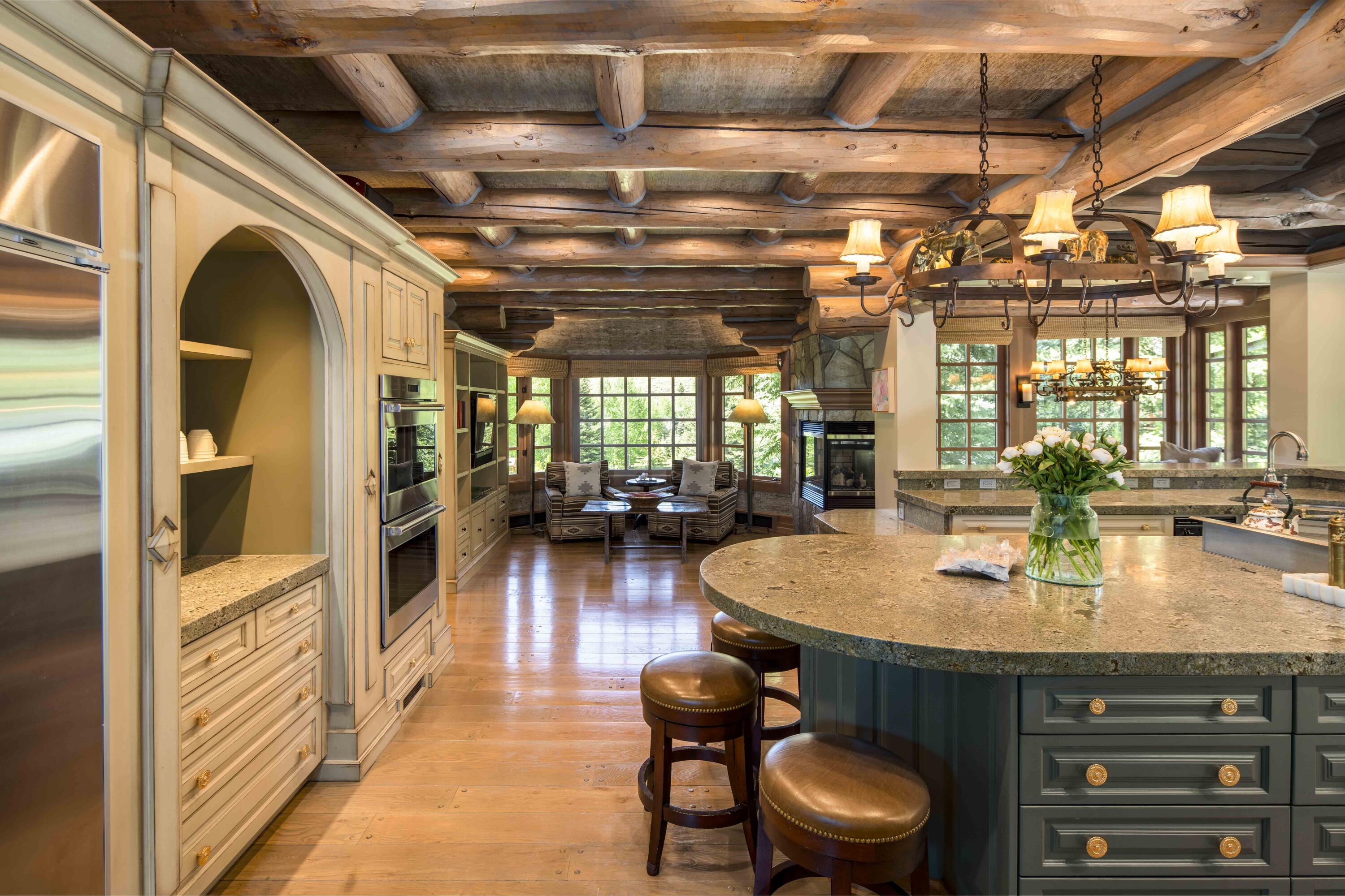 Blaine County, Idaho 83340, United States, 7 Bedrooms Bedrooms, ,8 BathroomsBathrooms,Residential,Pending,54039