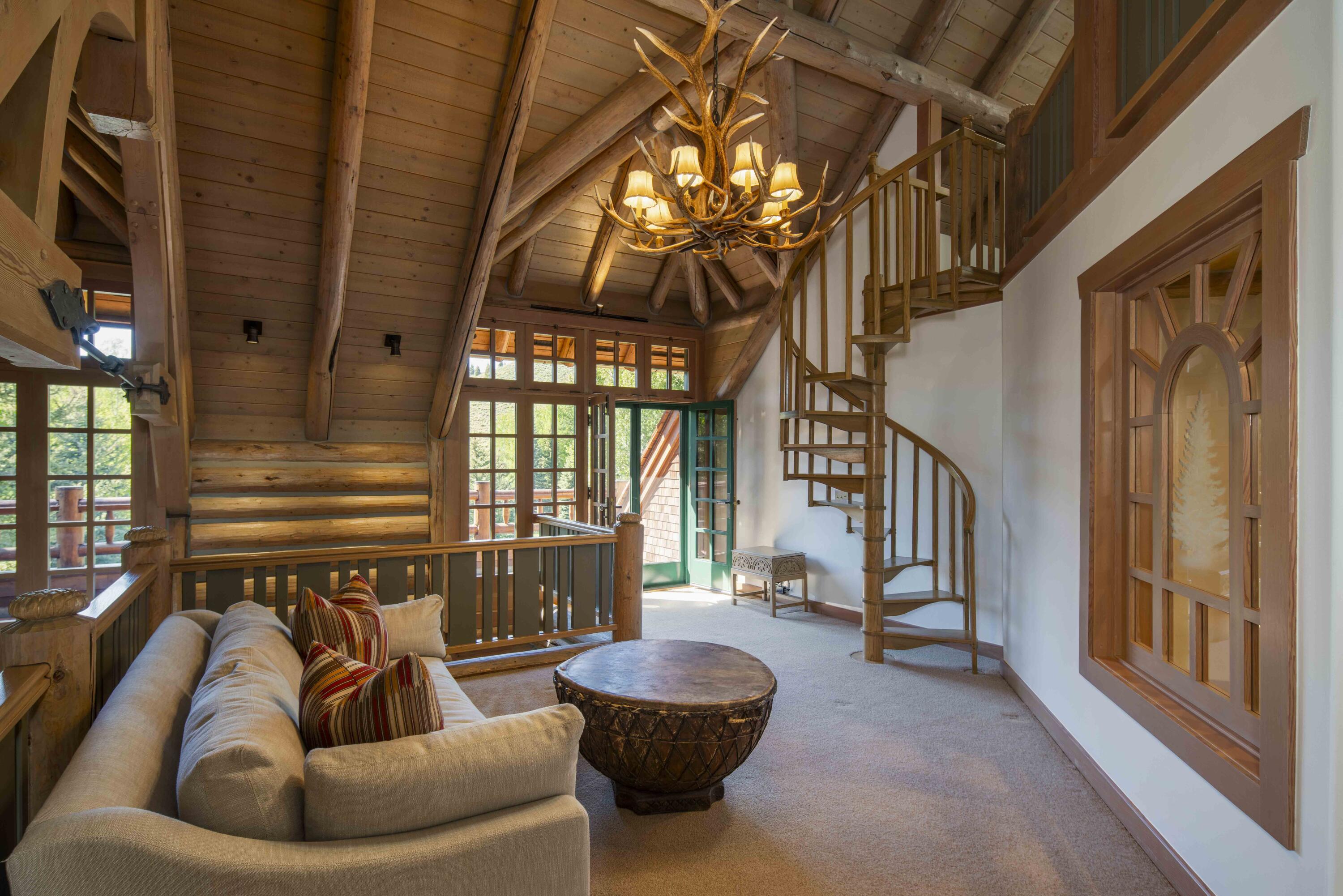 Blaine County, Idaho 83340, United States, 7 Bedrooms Bedrooms, ,8 BathroomsBathrooms,Residential,Pending,54039