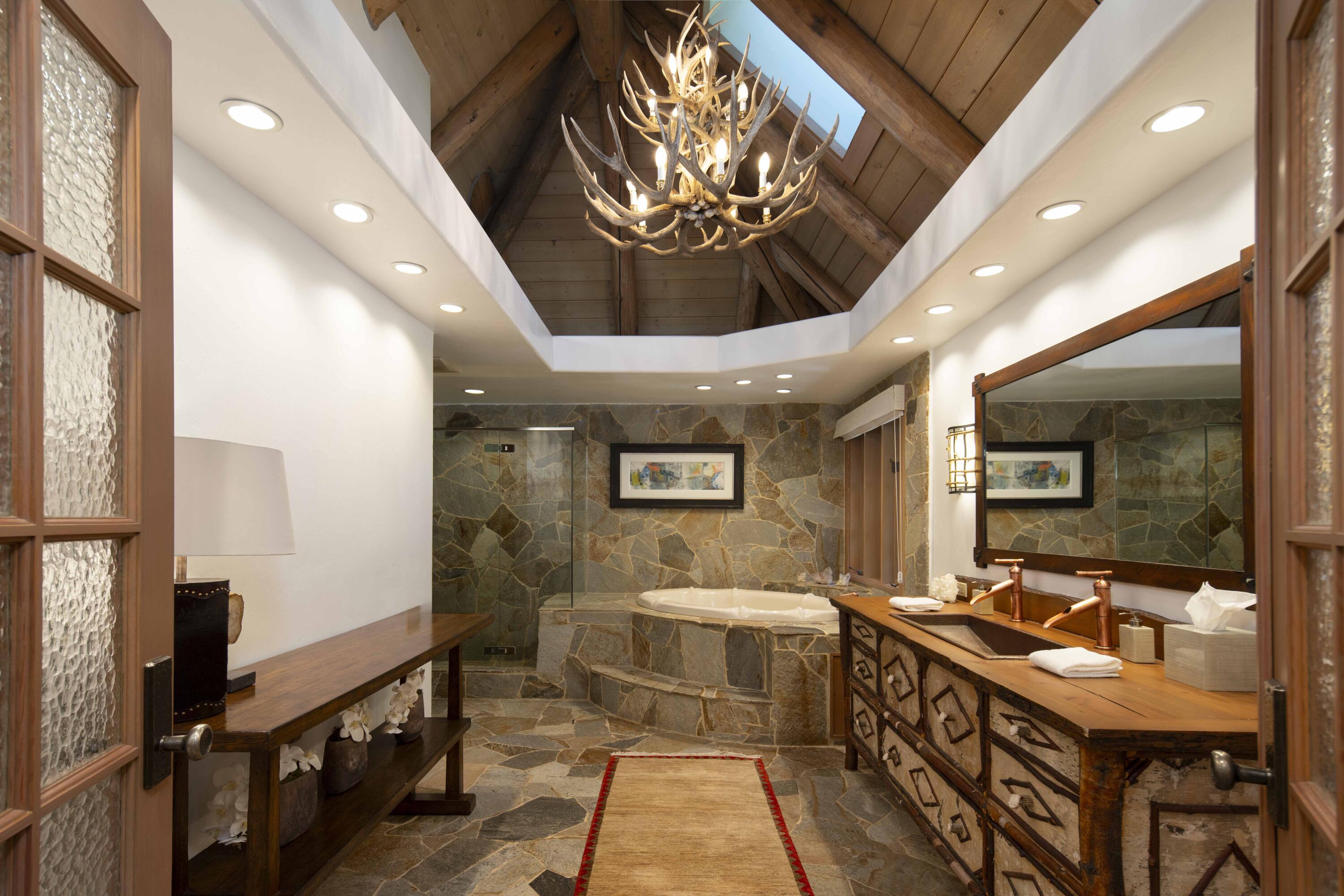 Blaine County, Idaho 83340, United States, 7 Bedrooms Bedrooms, ,8 BathroomsBathrooms,Residential,Pending,54039