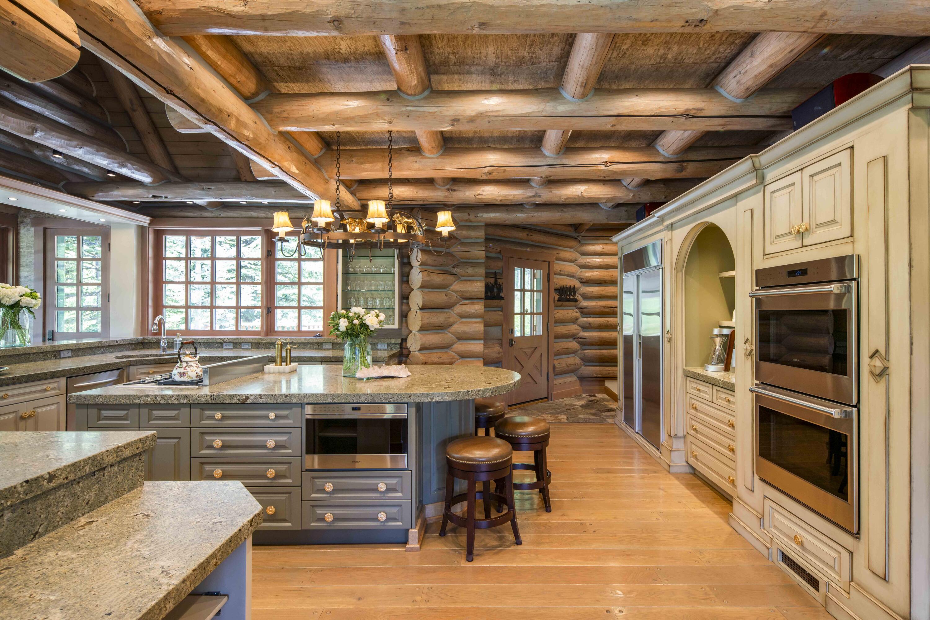 Blaine County, Idaho 83340, United States, 7 Bedrooms Bedrooms, ,8 BathroomsBathrooms,Residential,Pending,54039