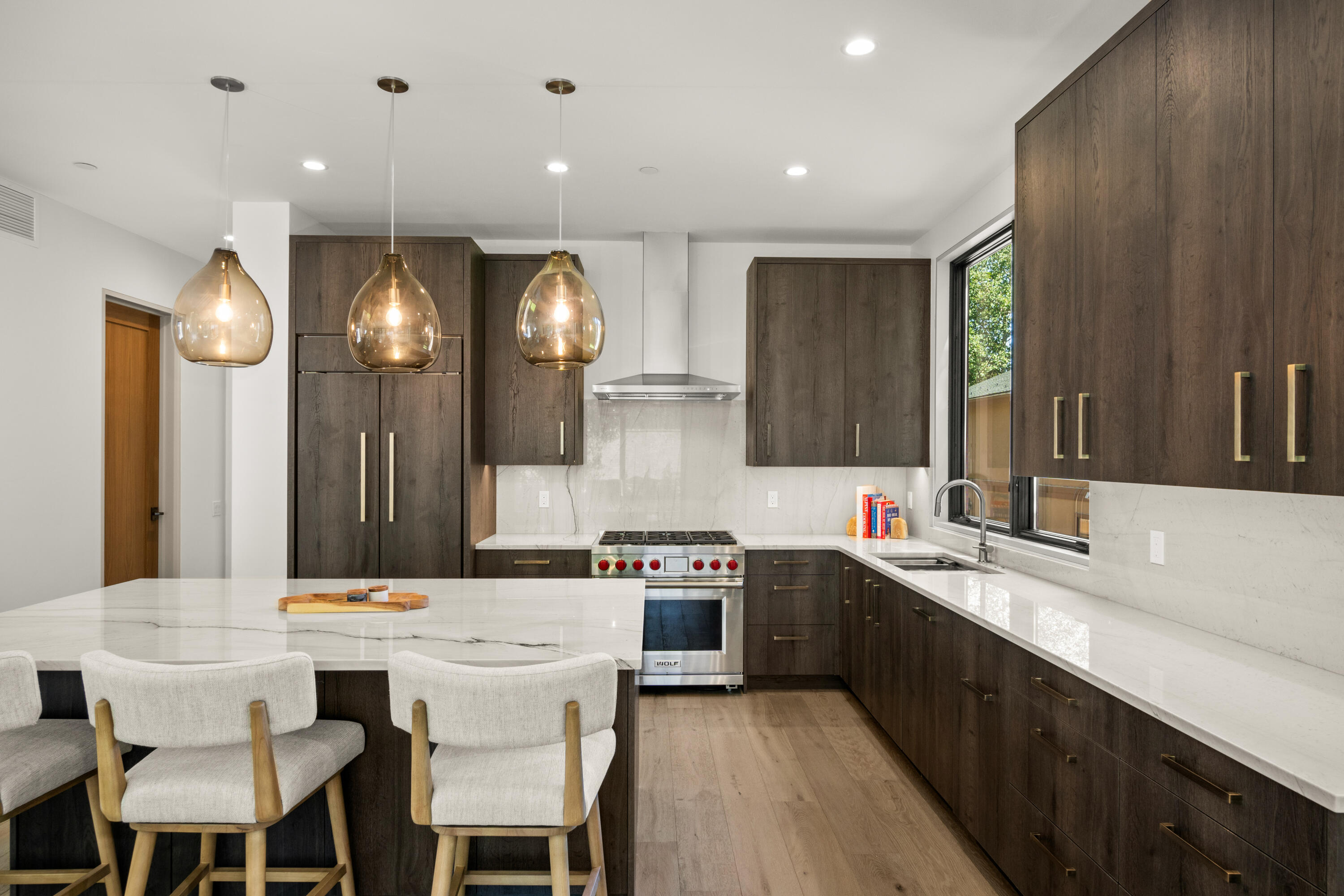 Kitchen- want to change cabinet color?