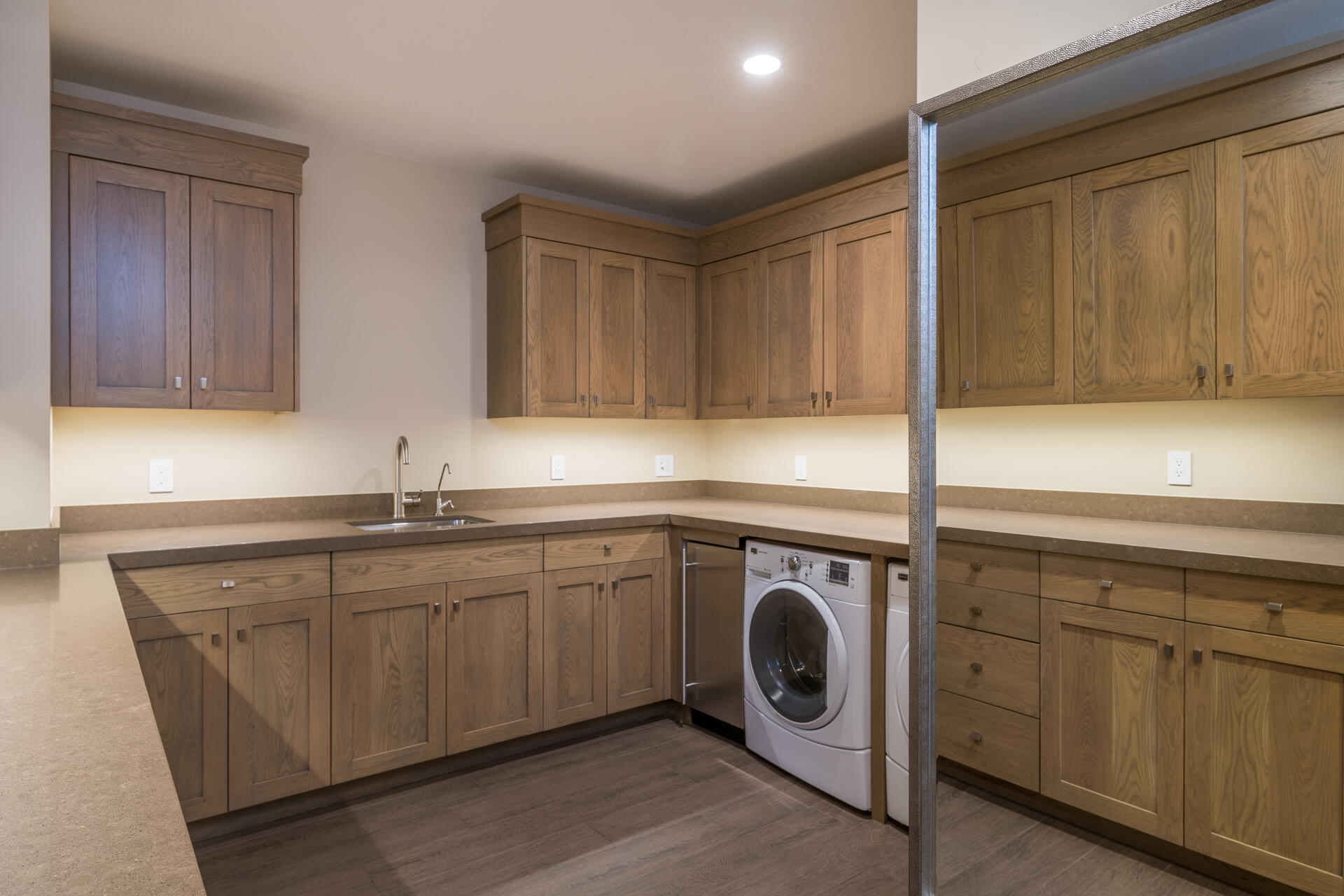 Laundry with extra storage