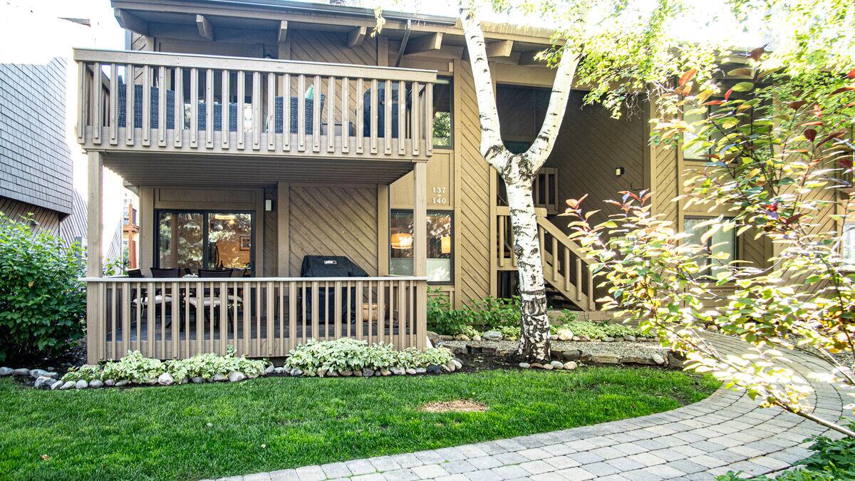 139 Exterior