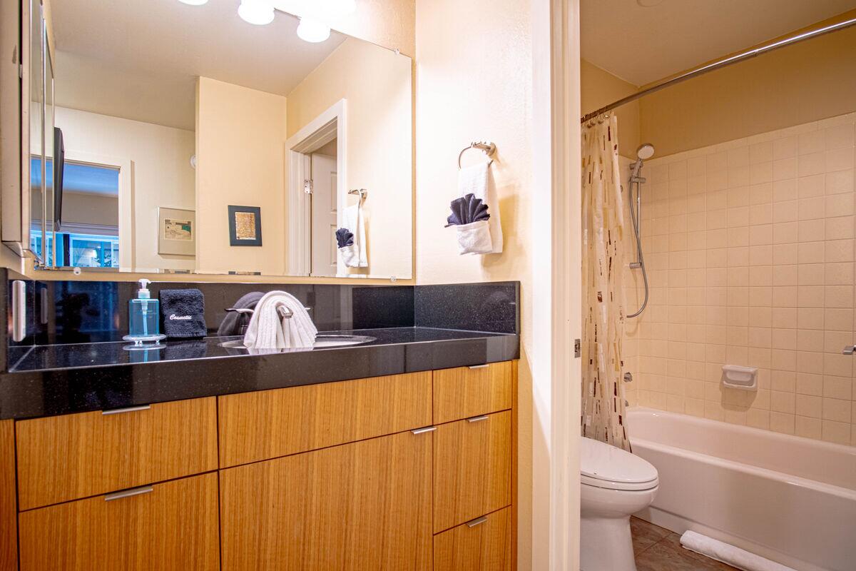 H4 139 2nd Bath