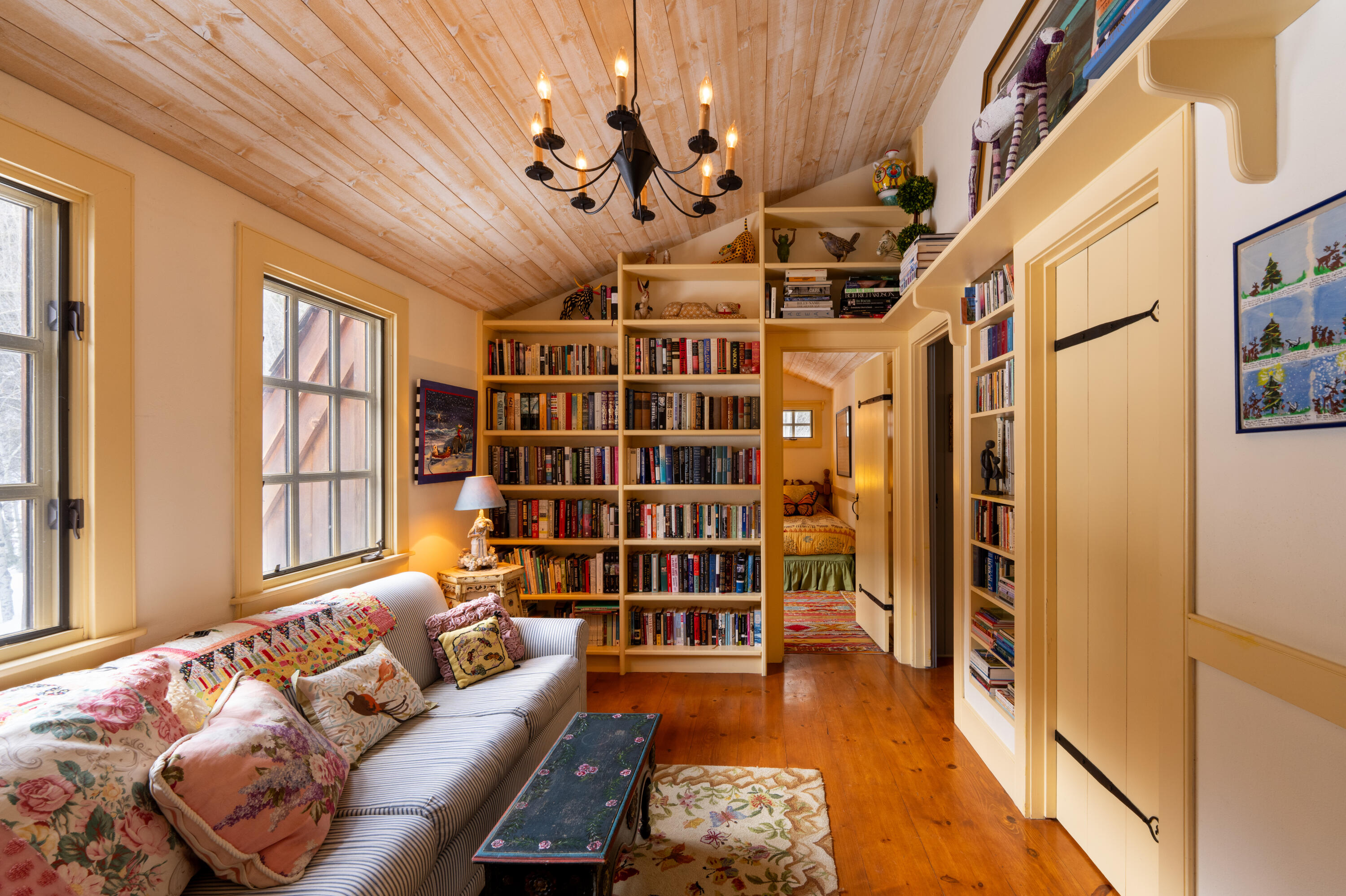 Upstairs sitting area