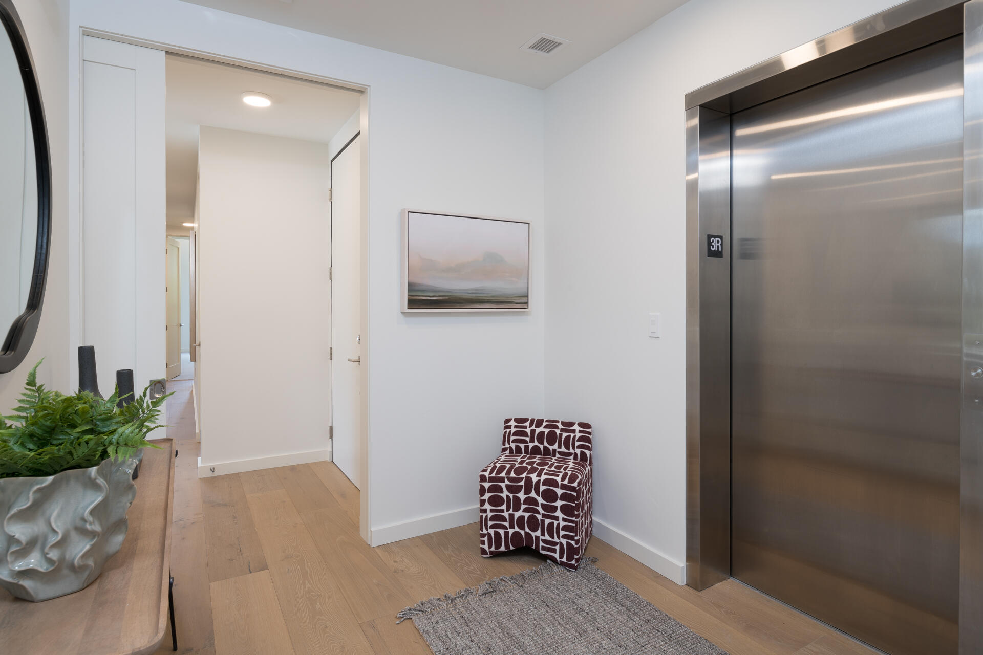 Elevator to interior