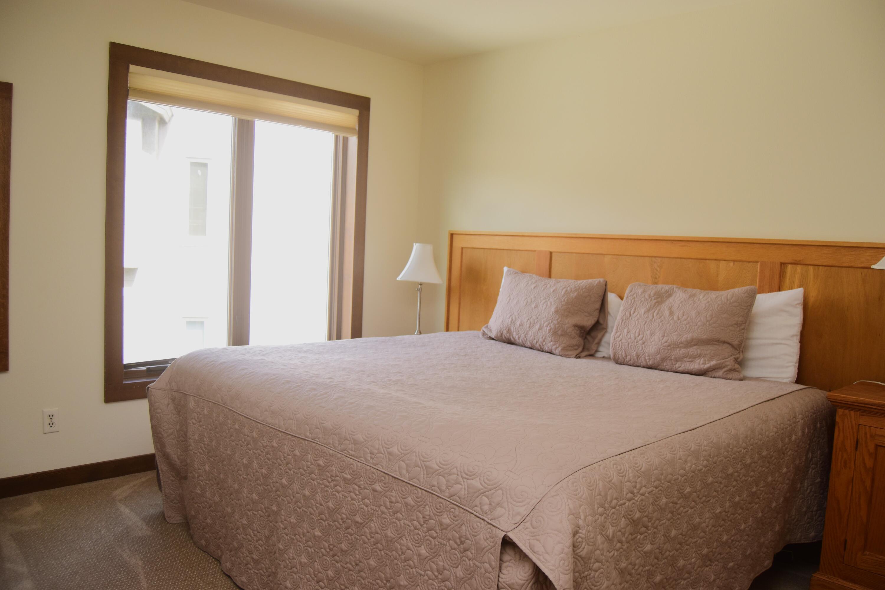 Sun Valley, Idaho 83353, United States, 4 Bedrooms Bedrooms, ,3 BathroomsBathrooms,Residential,Pending,141620