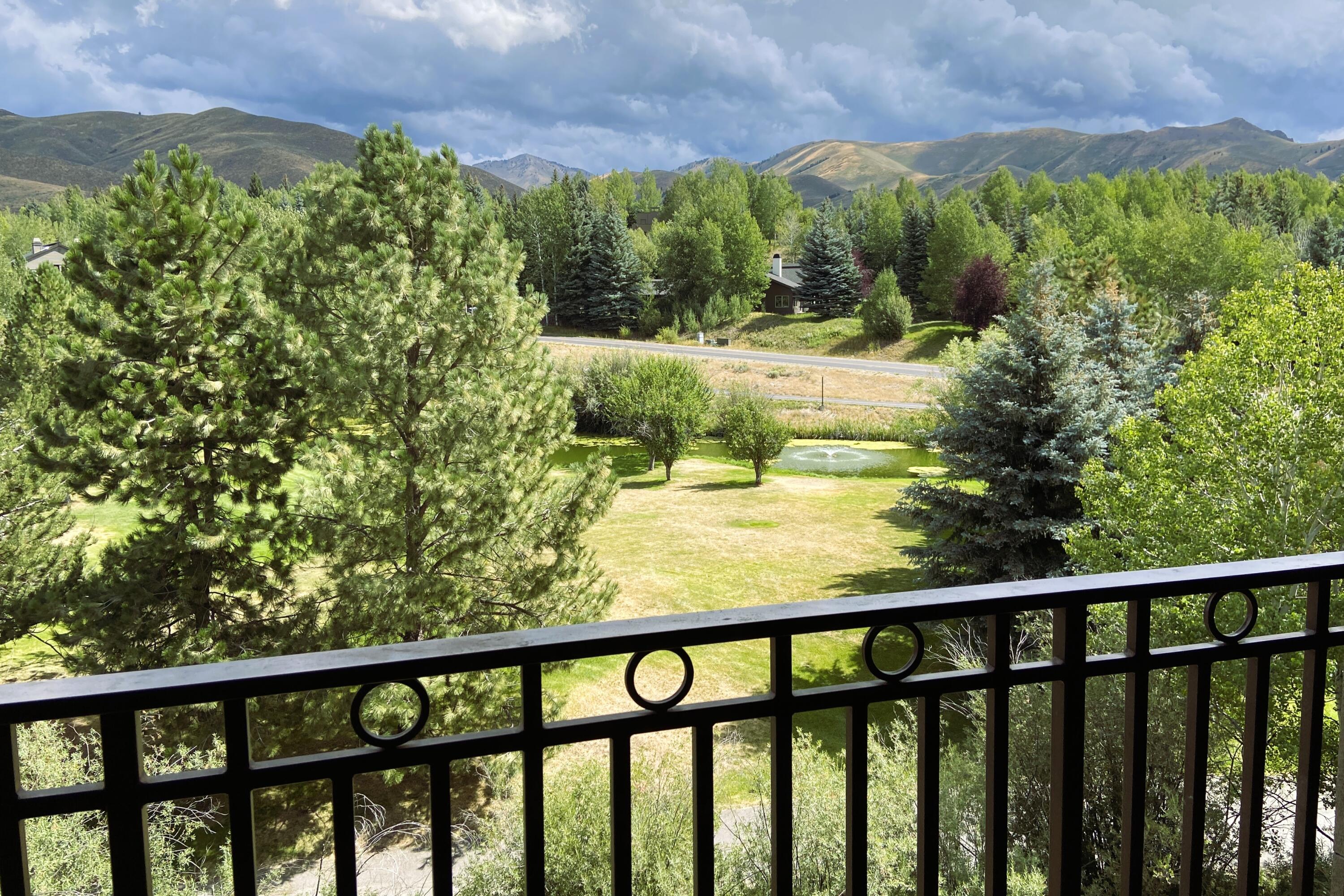 Sun Valley, Idaho 83353, United States, 4 Bedrooms Bedrooms, ,3 BathroomsBathrooms,Residential,Pending,141620