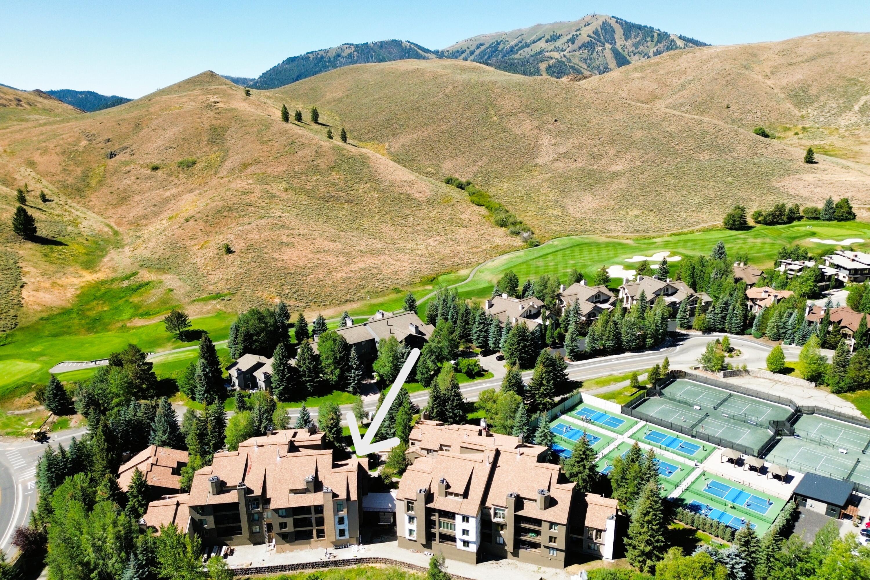 Sun Valley, Idaho 83353, United States, 4 Bedrooms Bedrooms, ,3 BathroomsBathrooms,Residential,Pending,141620