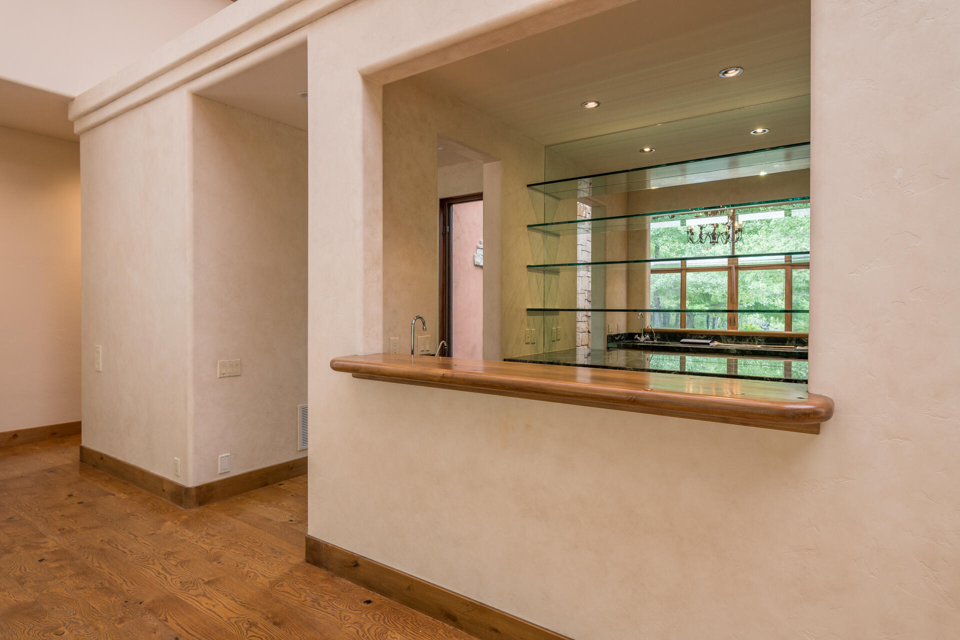 Blaine County, Idaho 83340, United States, 5 Bedrooms Bedrooms, ,7 BathroomsBathrooms,Residential,Pending,73511