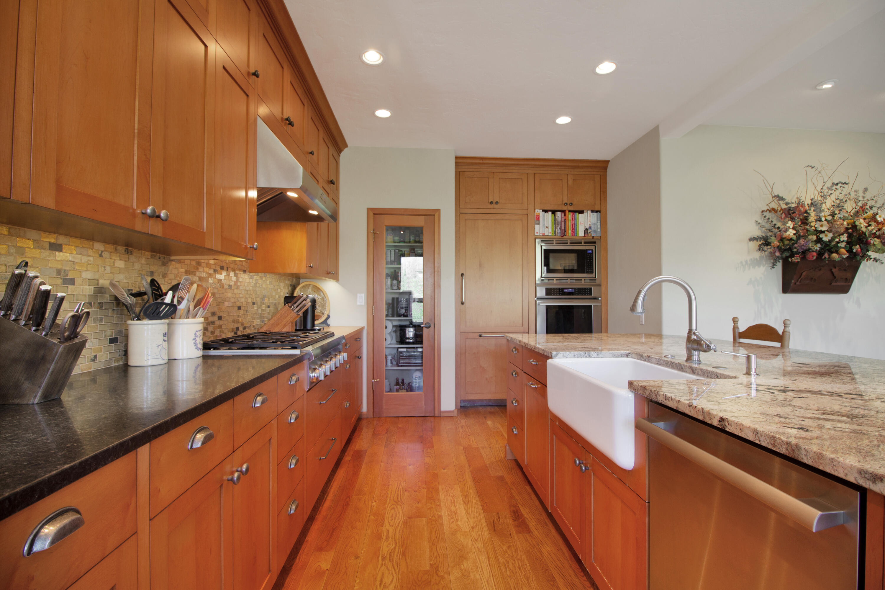 Sun Valley, Idaho 83353, United States, 3 Bedrooms Bedrooms, ,4 BathroomsBathrooms,Residential,Pending,56078