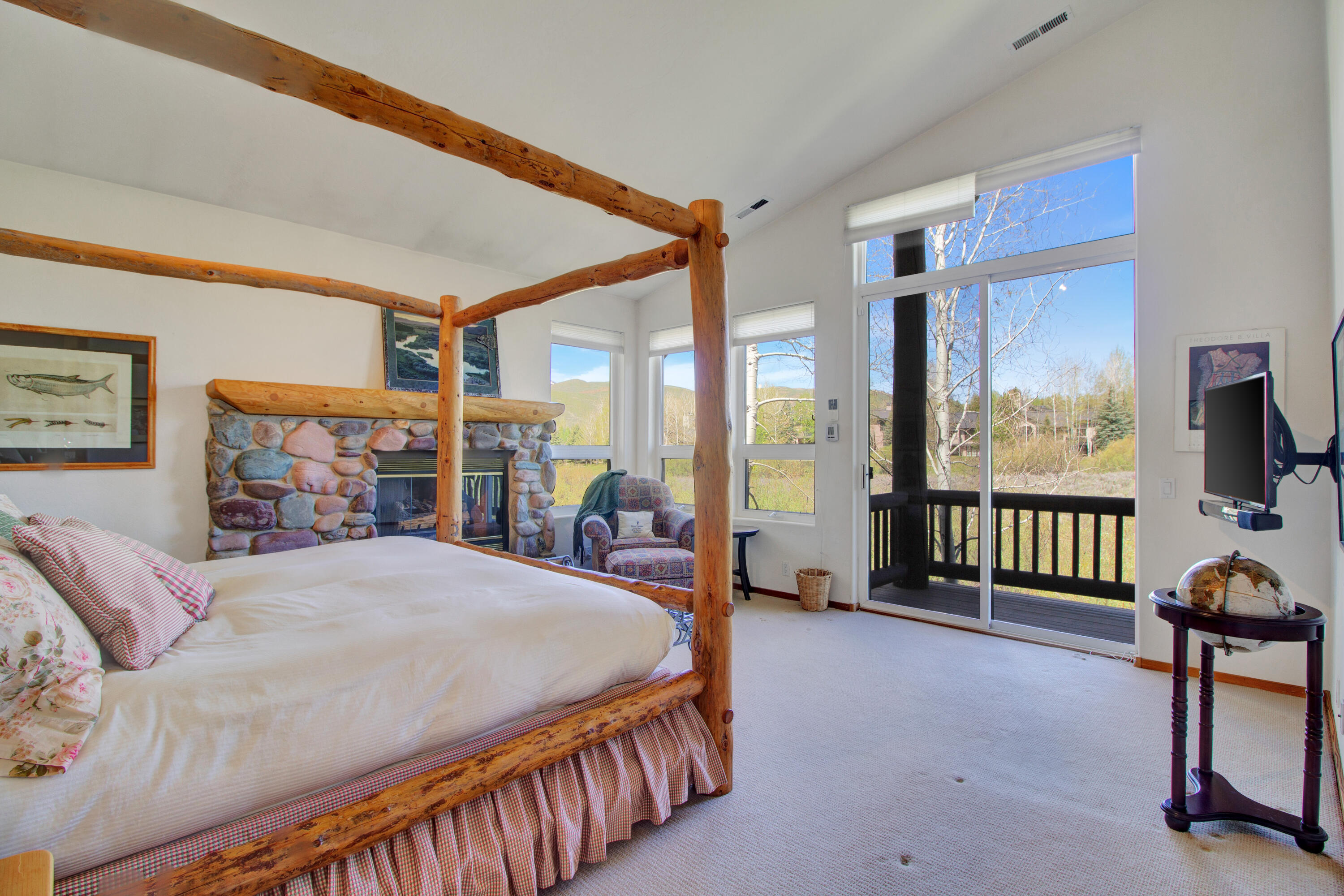 Sun Valley, Idaho 83353, United States, 3 Bedrooms Bedrooms, ,4 BathroomsBathrooms,Residential,Pending,56078