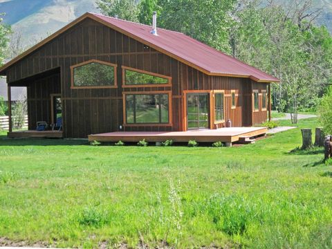 Photo of 342 Broadford (south driveway) Rd, Blaine County, ID 83313 (MLS # 26-334336)