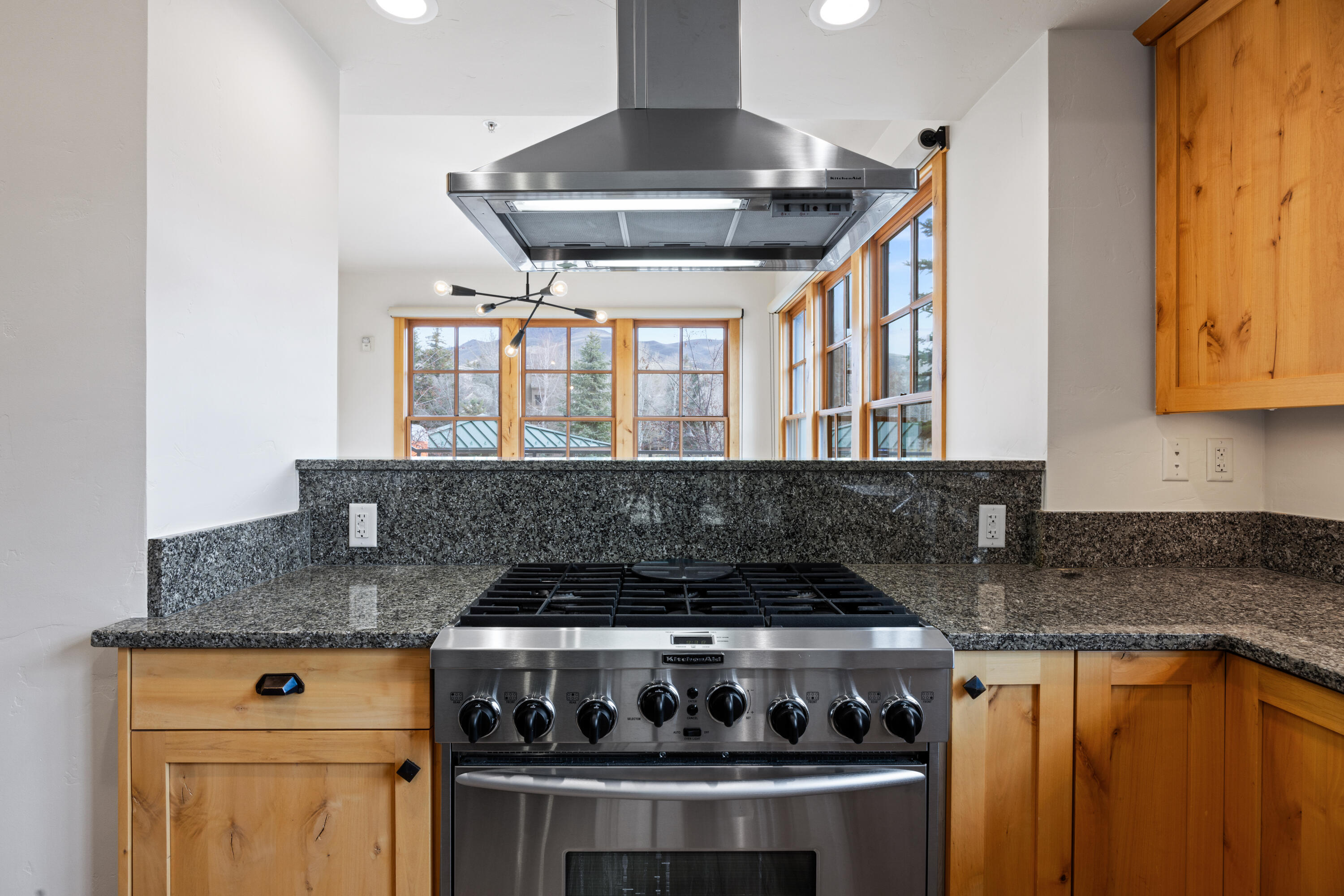 Kitchen 4