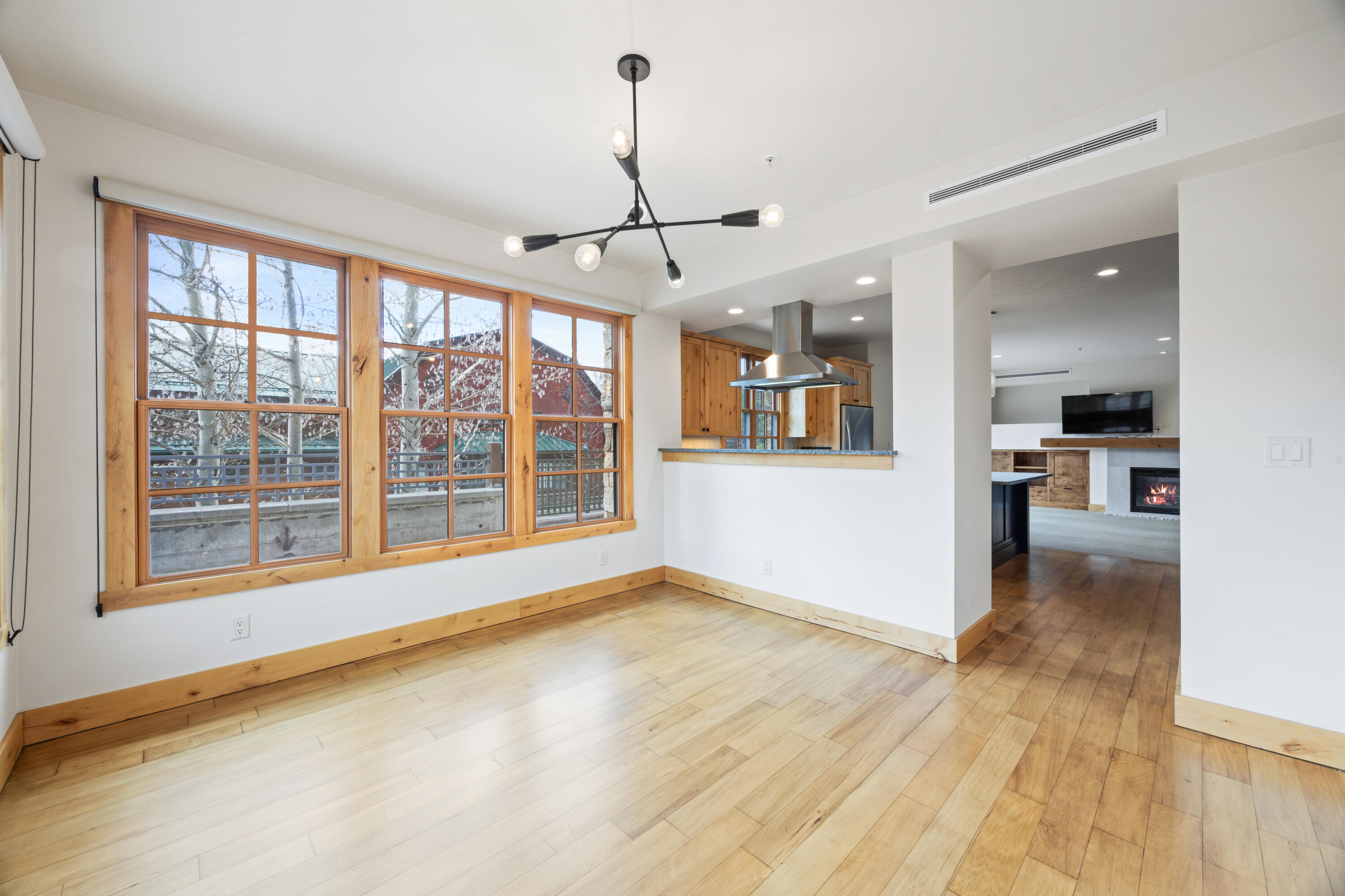 Dining Room2