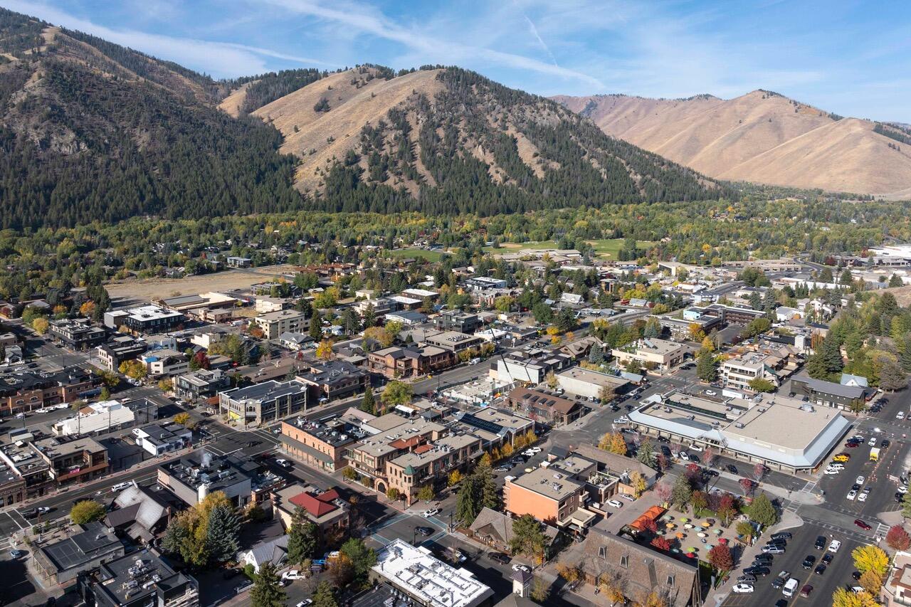 Ketchum Commercial - 25