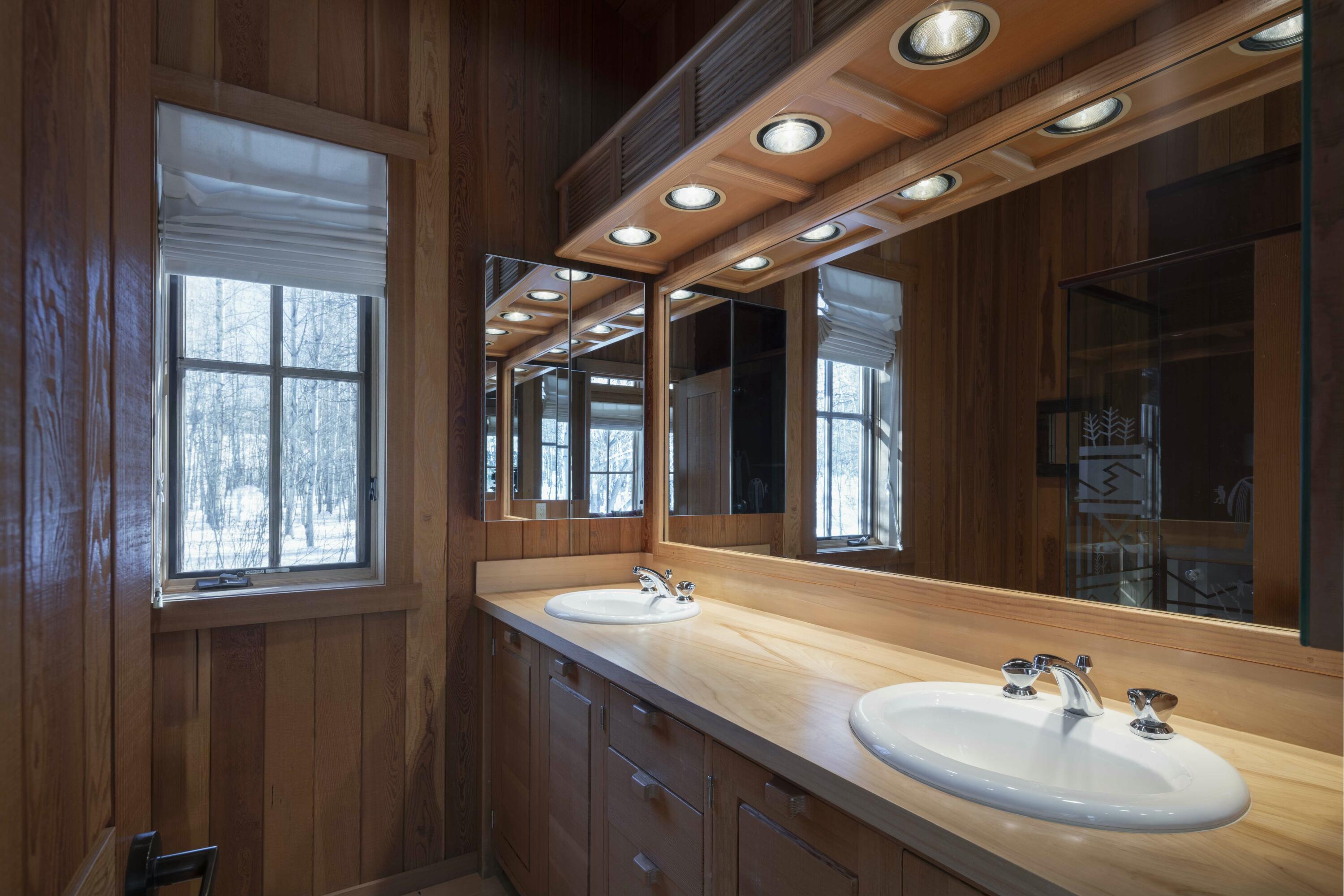 Blaine County, Idaho 83340, United States, 6 Bedrooms Bedrooms, ,10 BathroomsBathrooms,Residential,Active,10126