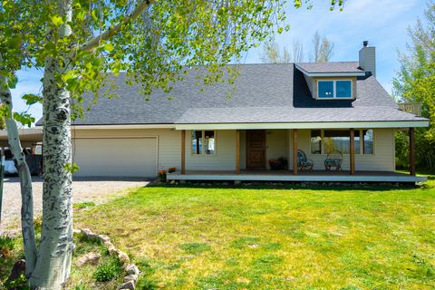 Photo of 120 Prairie Sun Rd, Blaine County, ID 83313 (MLS # 26-334398)
