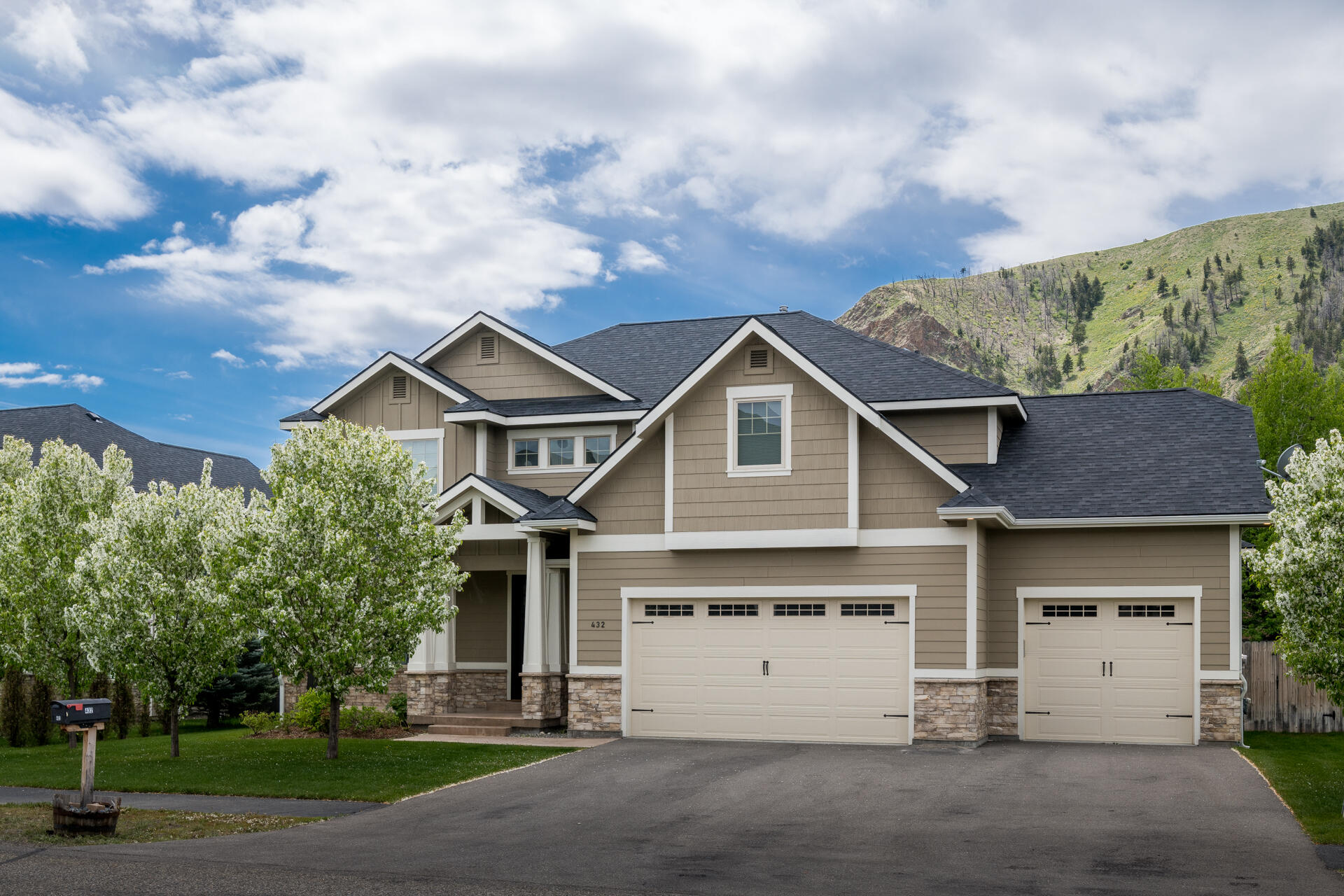 432 W Winterberry Loop, Hailey, Idaho image 1