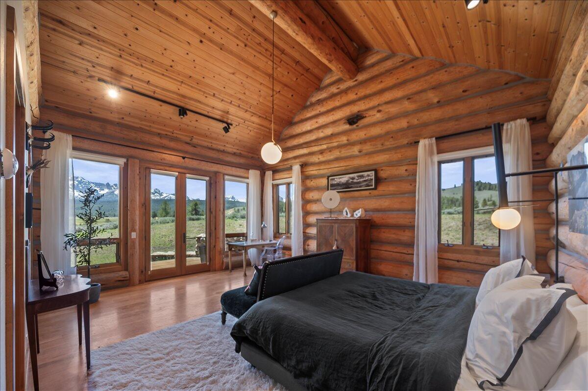 1000 Nip N Tuck, Stanley, Idaho image 13