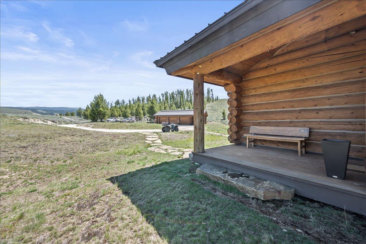 1000 Nip N Tuck, Stanley, Idaho image 22