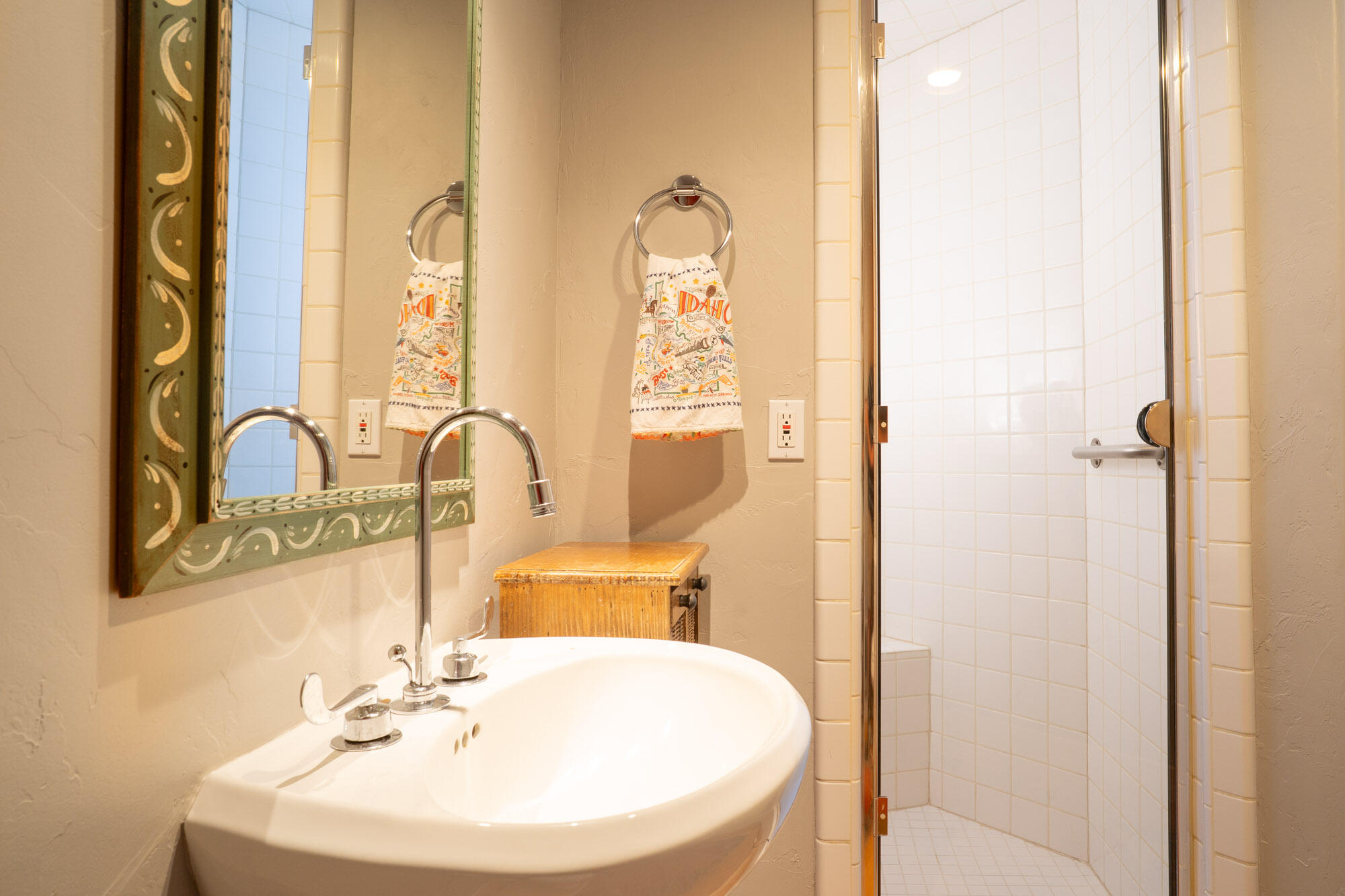 Bathroom 1 with Steam Shower