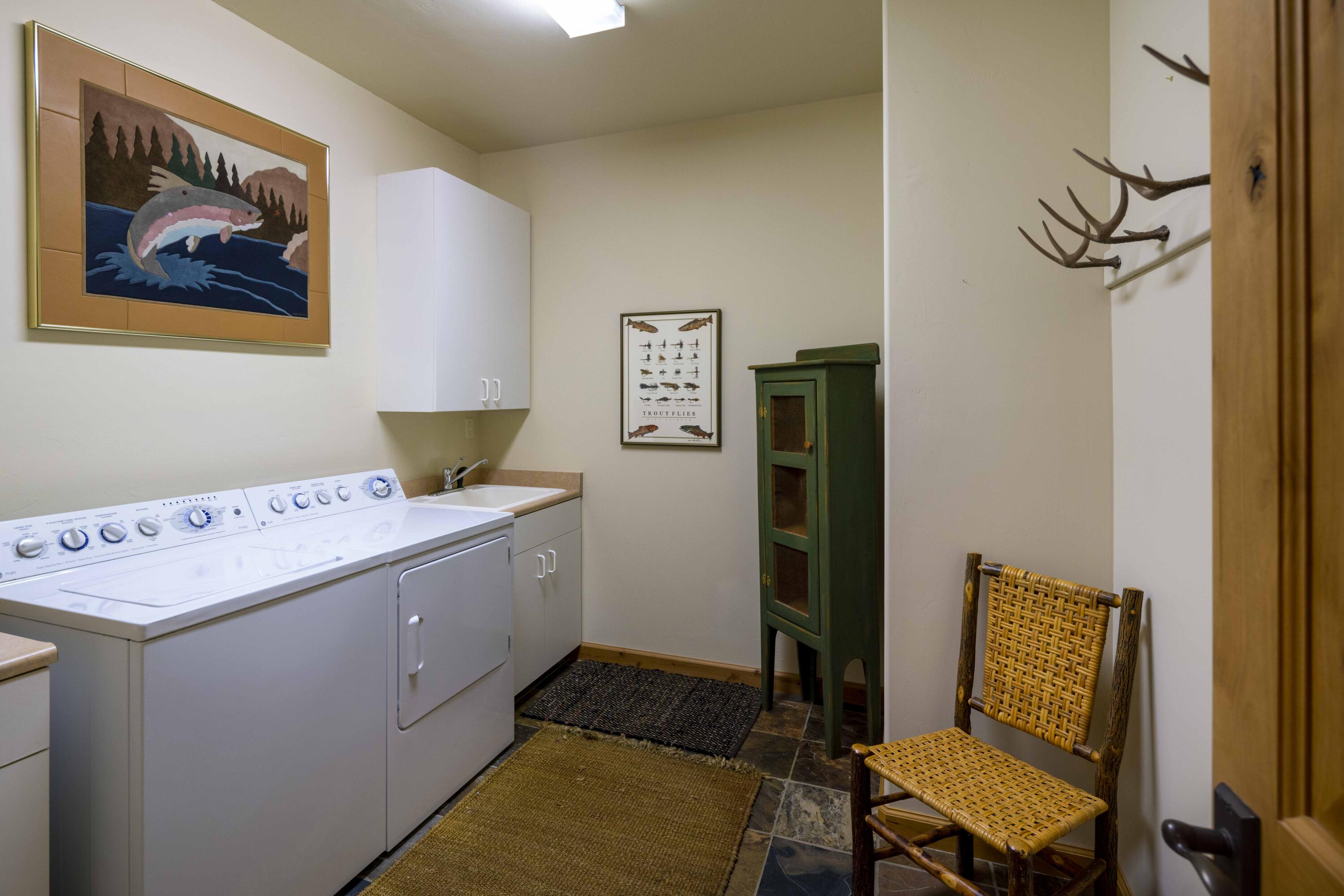 1 Sunpointe Villa - Interior - 98-Edit