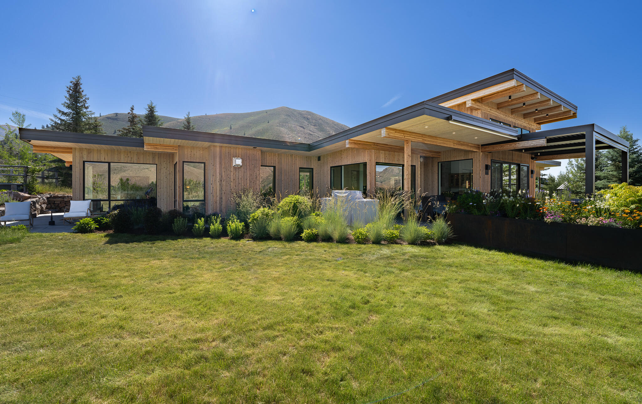 Custom built in 2021 with a recent addition off of the primary suite; – image 44