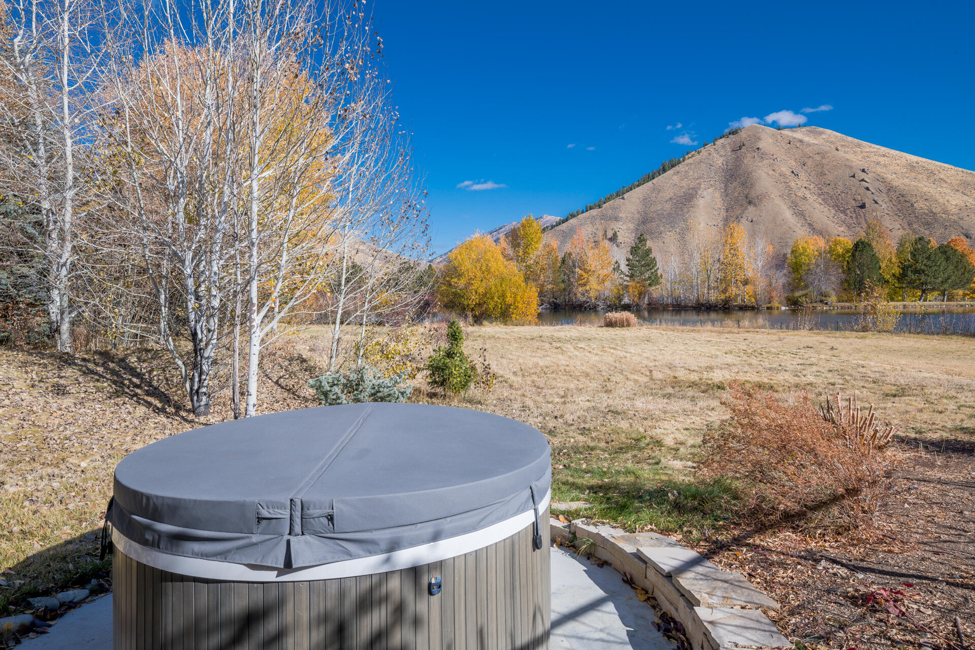 Hot tub and privacy off of 2nd bedroom