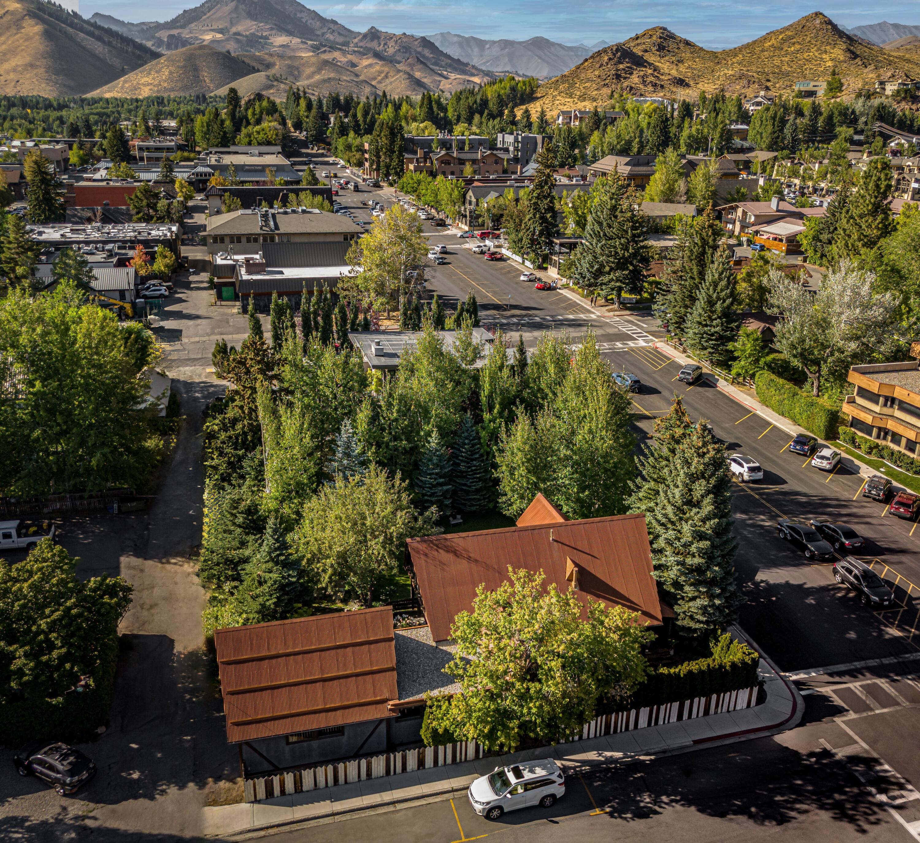 111 & 131 N East Ave