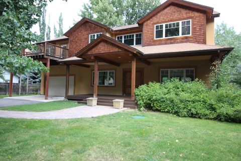Photo of 650 RIVER Trl, Hailey, ID 83333 (MLS # 25-333578)