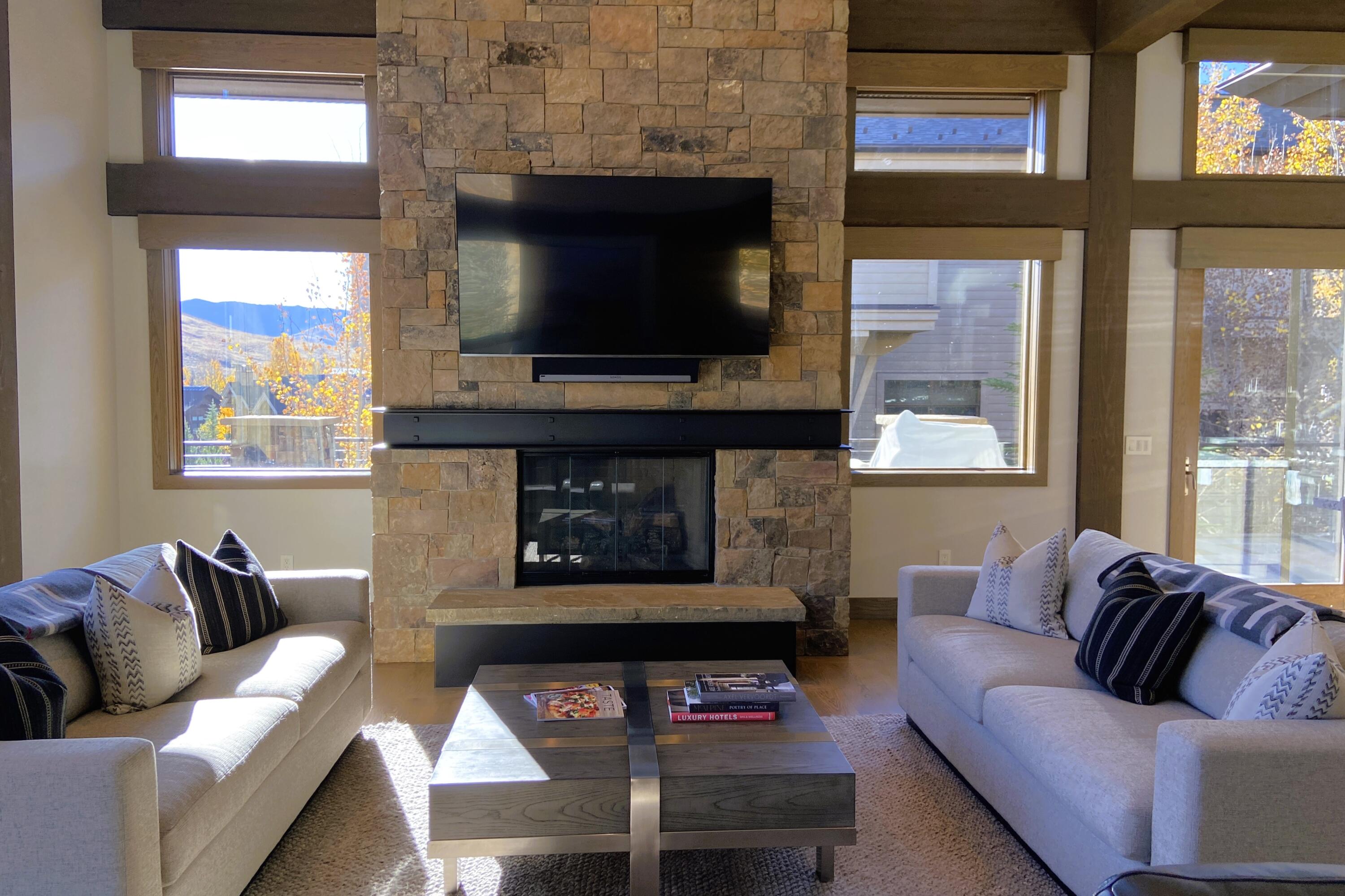 Sun Valley, Idaho 83353, United States, 4 Bedrooms Bedrooms, ,5 BathroomsBathrooms,Residential,Pending,37133