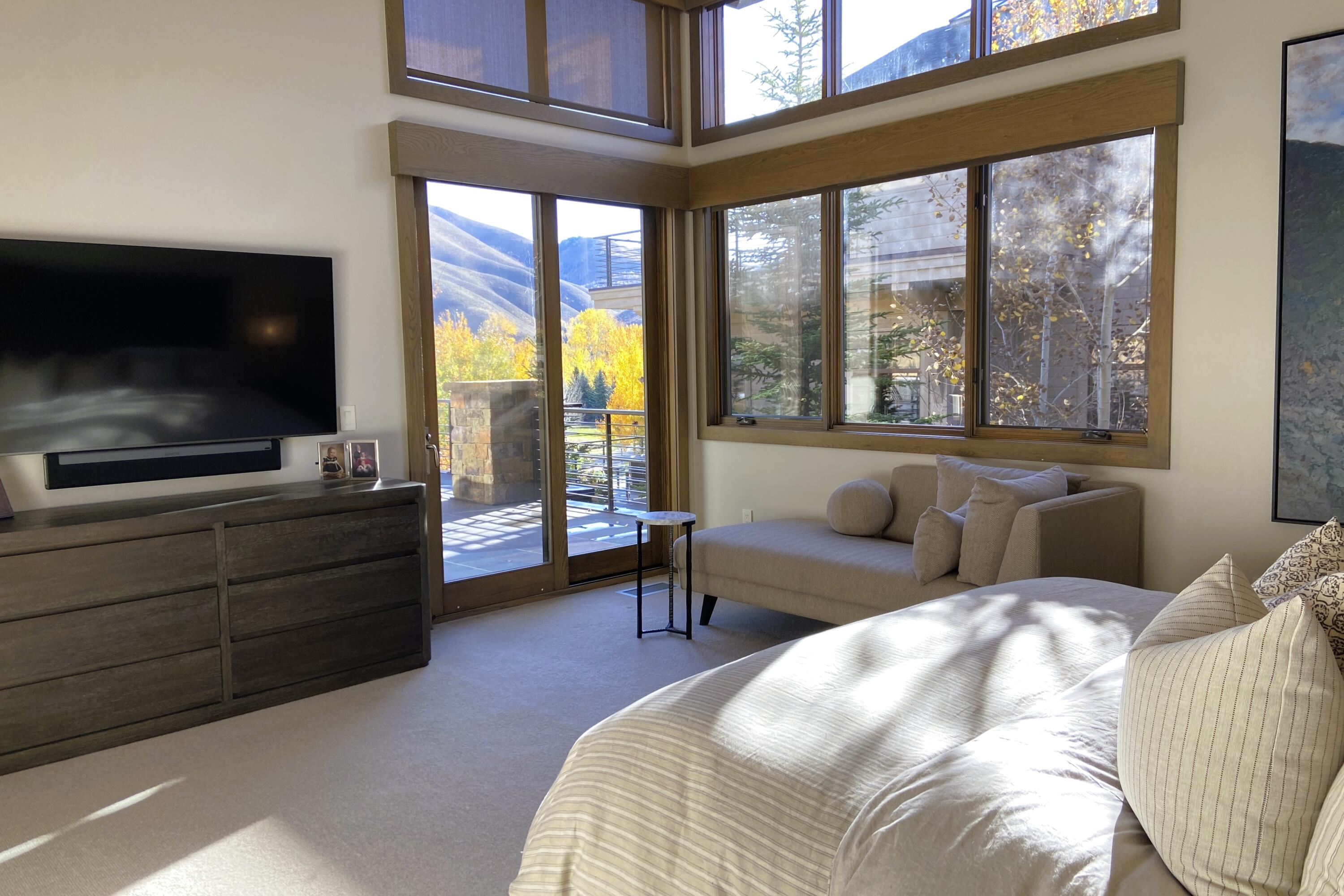 Sun Valley, Idaho 83353, United States, 4 Bedrooms Bedrooms, ,5 BathroomsBathrooms,Residential,Pending,37133