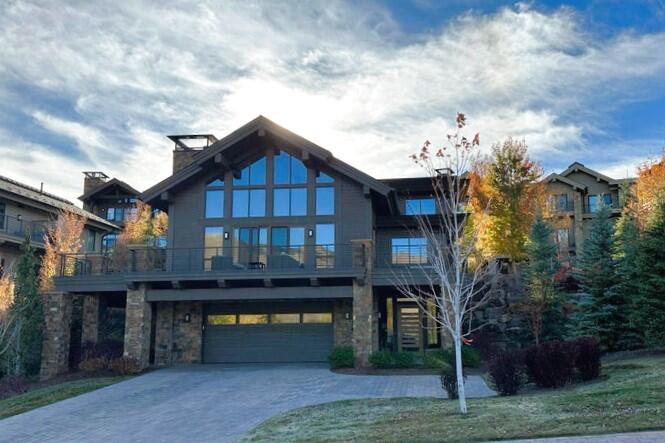 Sun Valley, Idaho 83353, United States, 4 Bedrooms Bedrooms, ,5 BathroomsBathrooms,Residential,Pending,37133