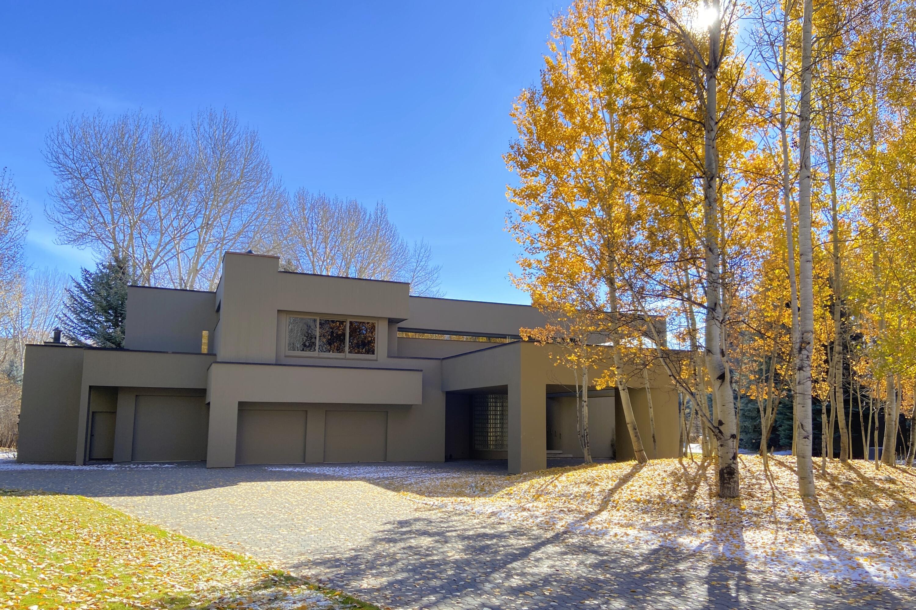 Blaine County, Idaho 83340, United States, 4 Bedrooms Bedrooms, ,5 BathroomsBathrooms,Residential,Active,119021